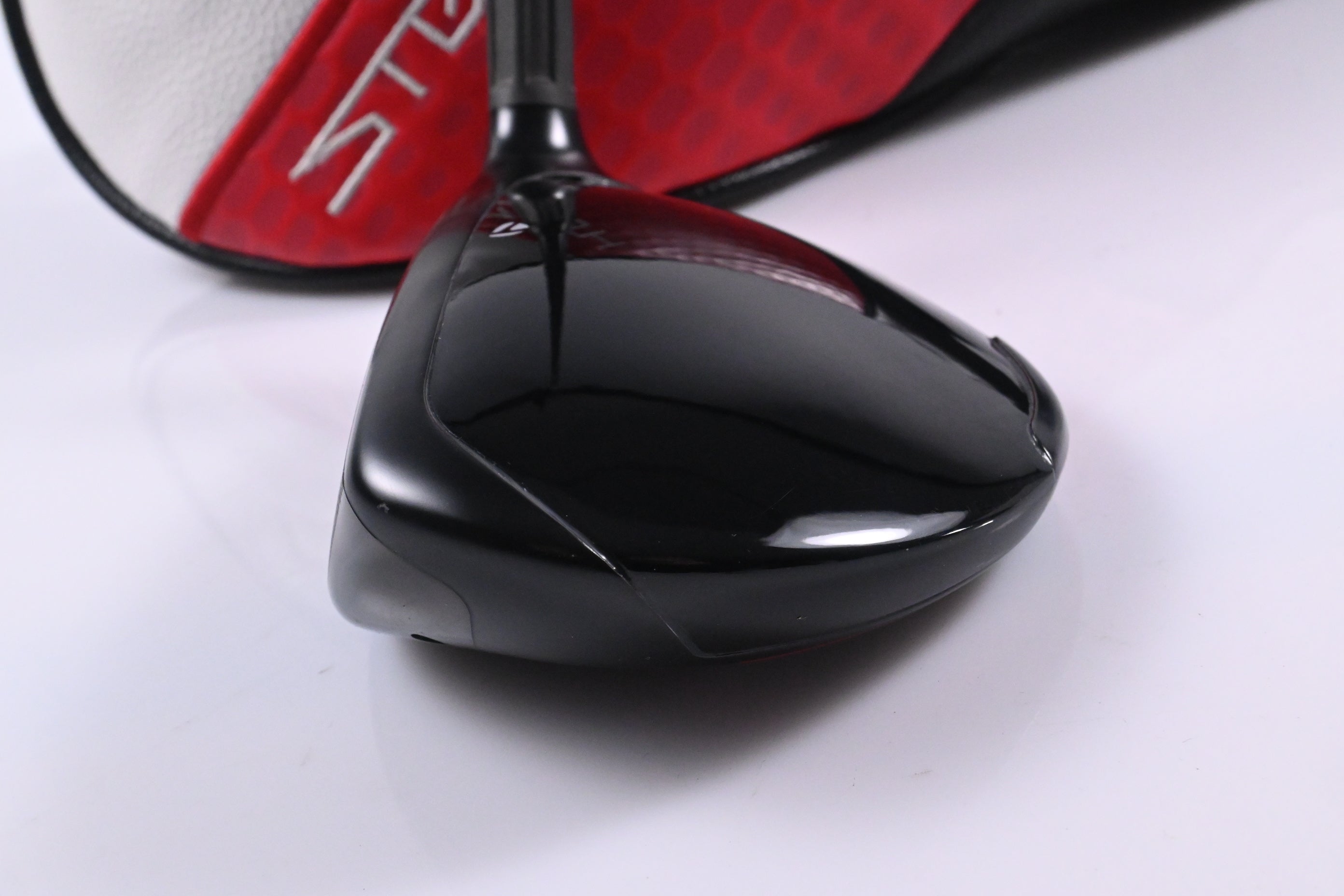 Left Hand Taylormade Stealth 2 #5 Wood / 18 Degree / Regular Flex Ventus TR Red