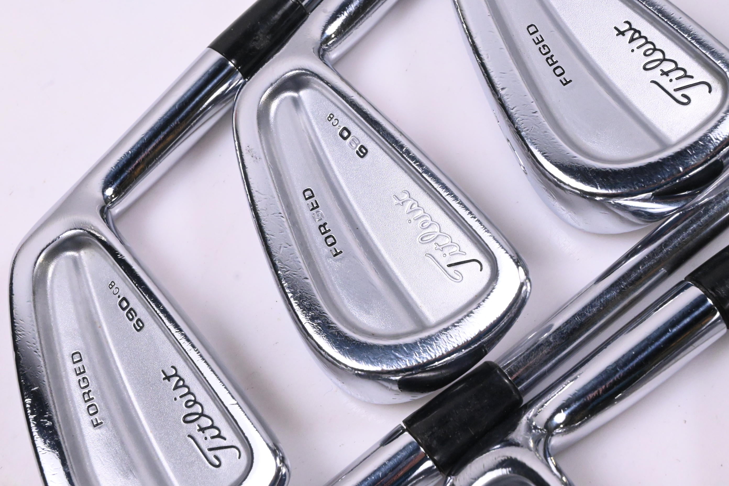 Titleist 690.CB Irons / 3-PW / Regular Flex Dynamic Gold R300 Shafts