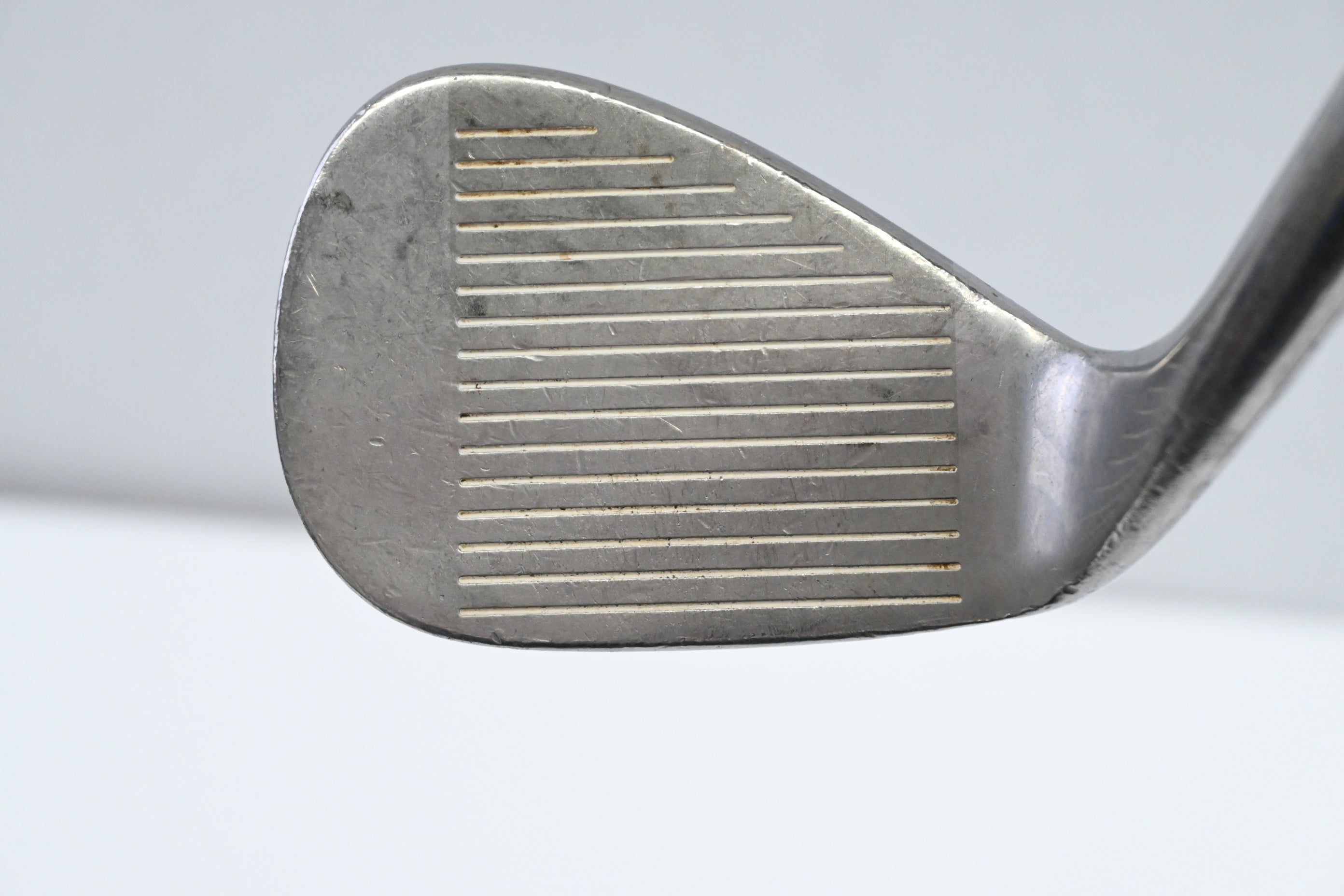 Cleveland 588 Tour Action Pitching Wedge / 49 Degree / Wedge Flex Dynamic Gold