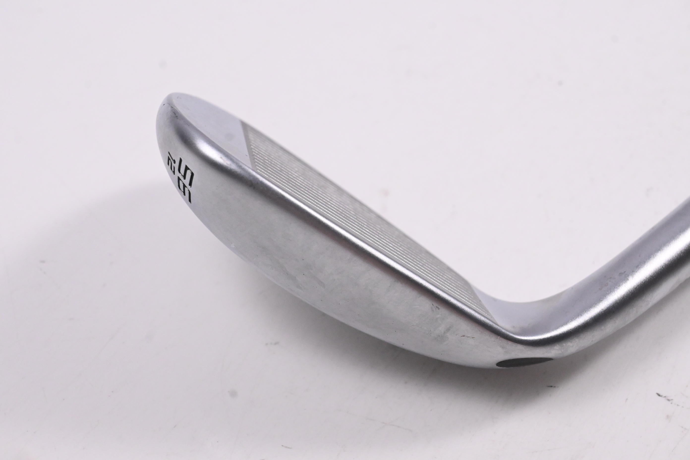 Wilson Staff Model Sand Wedge / 56 Degree / Wedge Flex Dynamic Gold Spinner