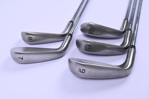 Cobra Darkspeed Irons / 7-PW+GW / Regular Flex Cobra Air Speed Shafts