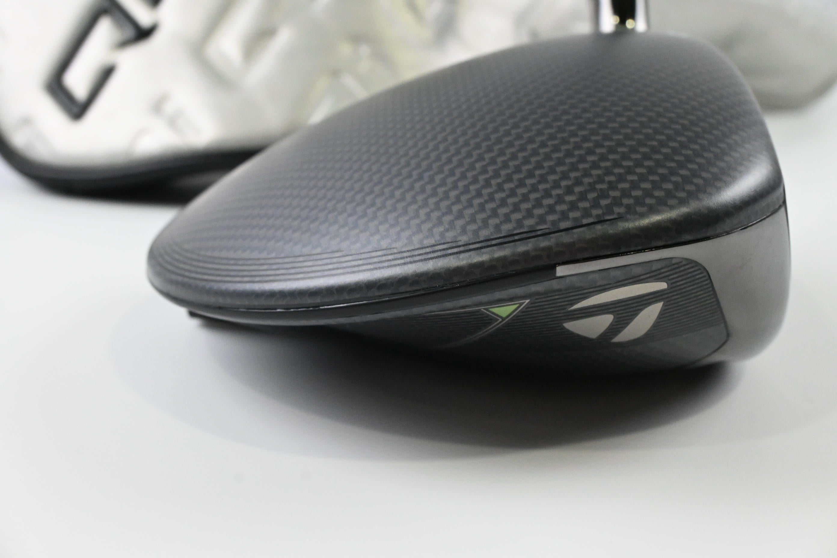 Taylormade Qi35 Driver / 9 Degree / Stiff Flex Fujikura Air Speeder 50