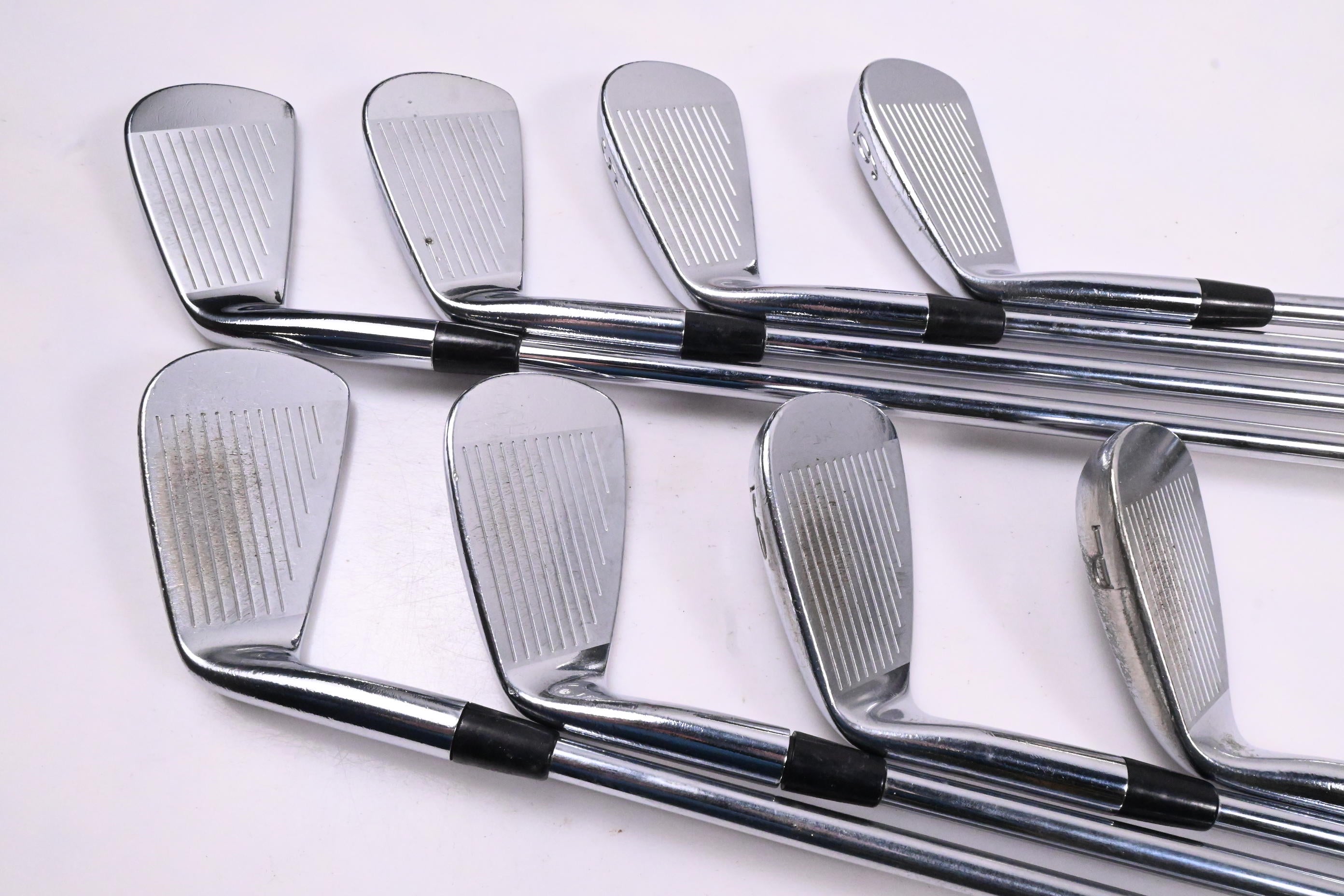 Titleist 690.CB Irons / 3-PW / Regular Flex Dynamic Gold R300 Shafts