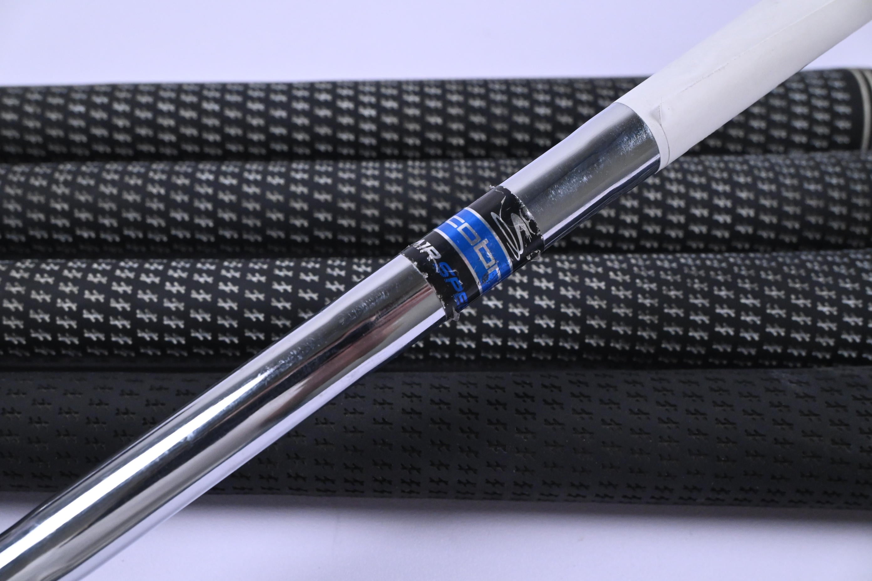 Cobra Darkspeed Irons / 7-PW+GW / Regular Flex Cobra Air Speed Shafts