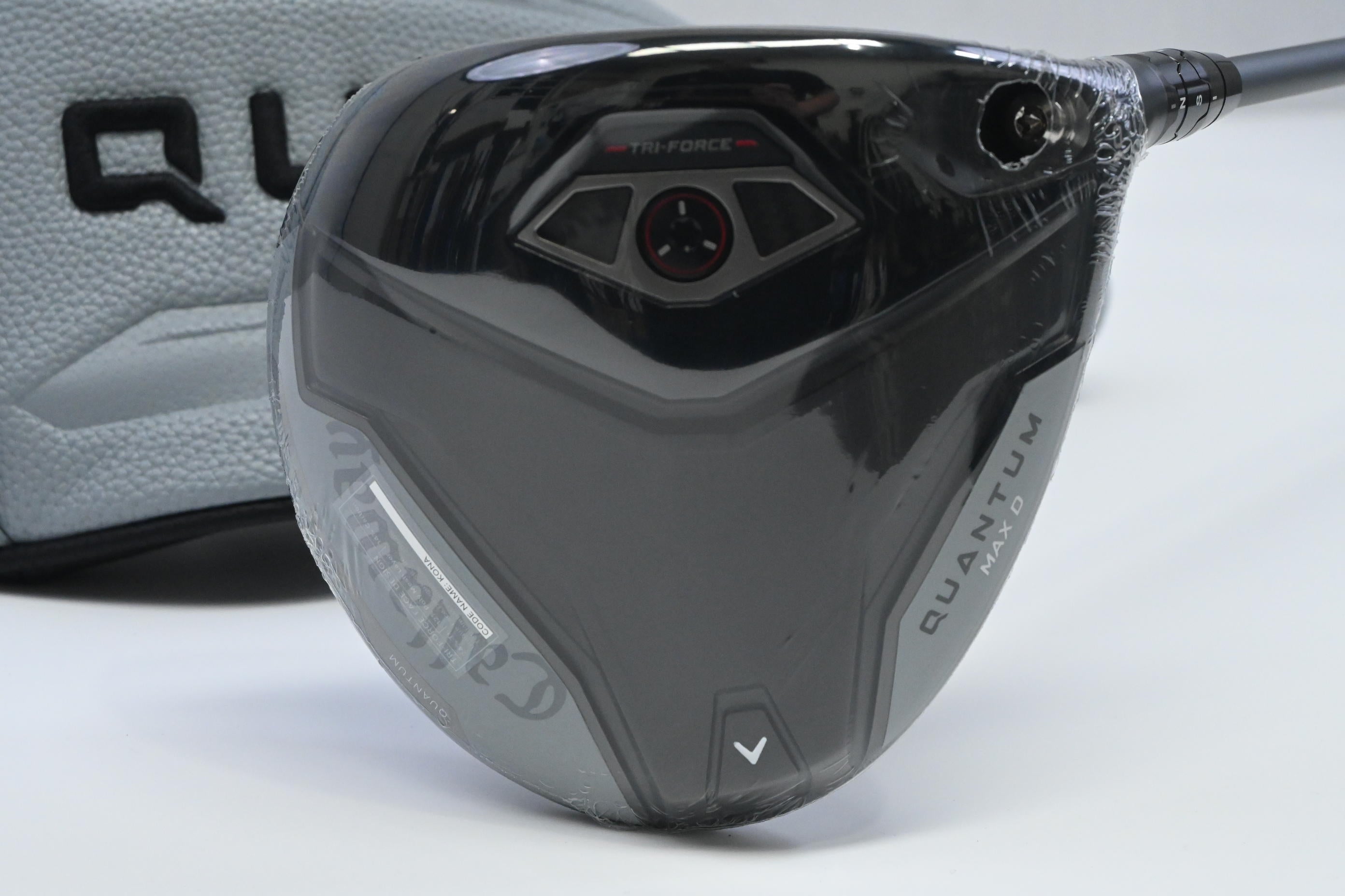 Callaway Quantum Max D Drivers / 10.5 Degree / Stiff Flex Denali Frost White 60