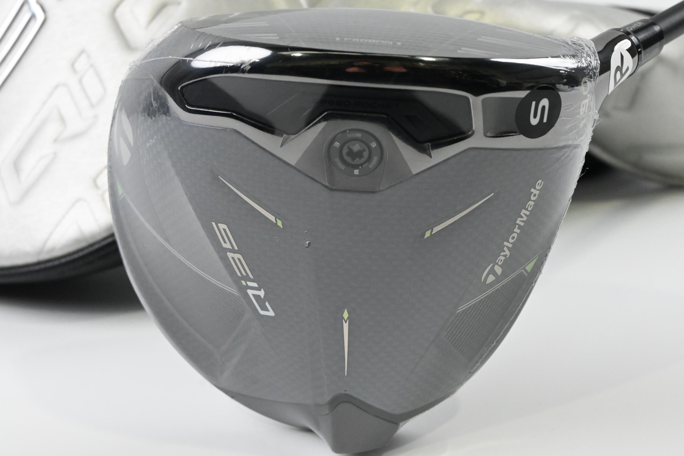 Taylormade Qi35 Driver / 9 Degree / Stiff Flex Fujikura Ventus Blue 5