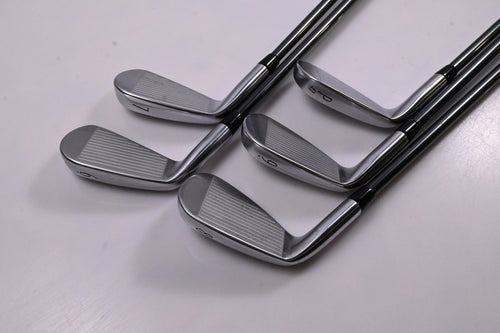 Titleist T250* 2025 Irons / 6-PW / Senior Flex MMT AMC Red 65 Shafts