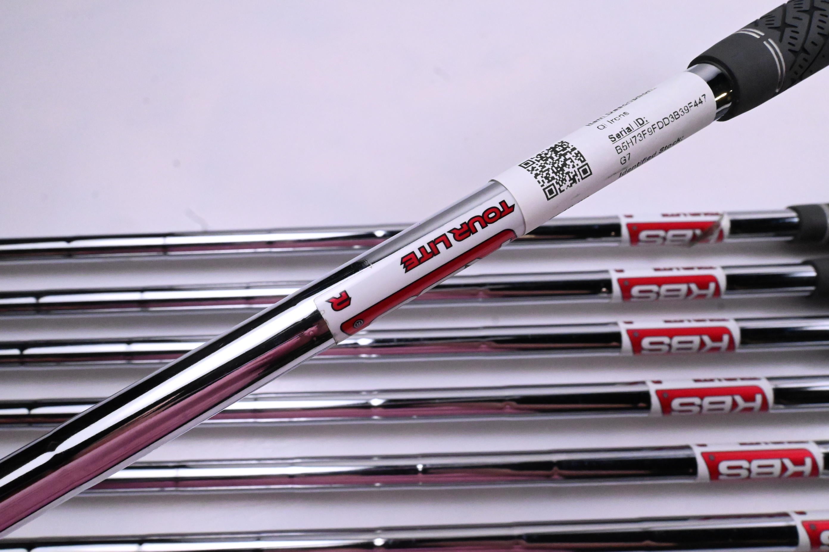 Taylormade Qi Irons / 5-PW+SW / Regular Flex KBS Tour Lite Shafts