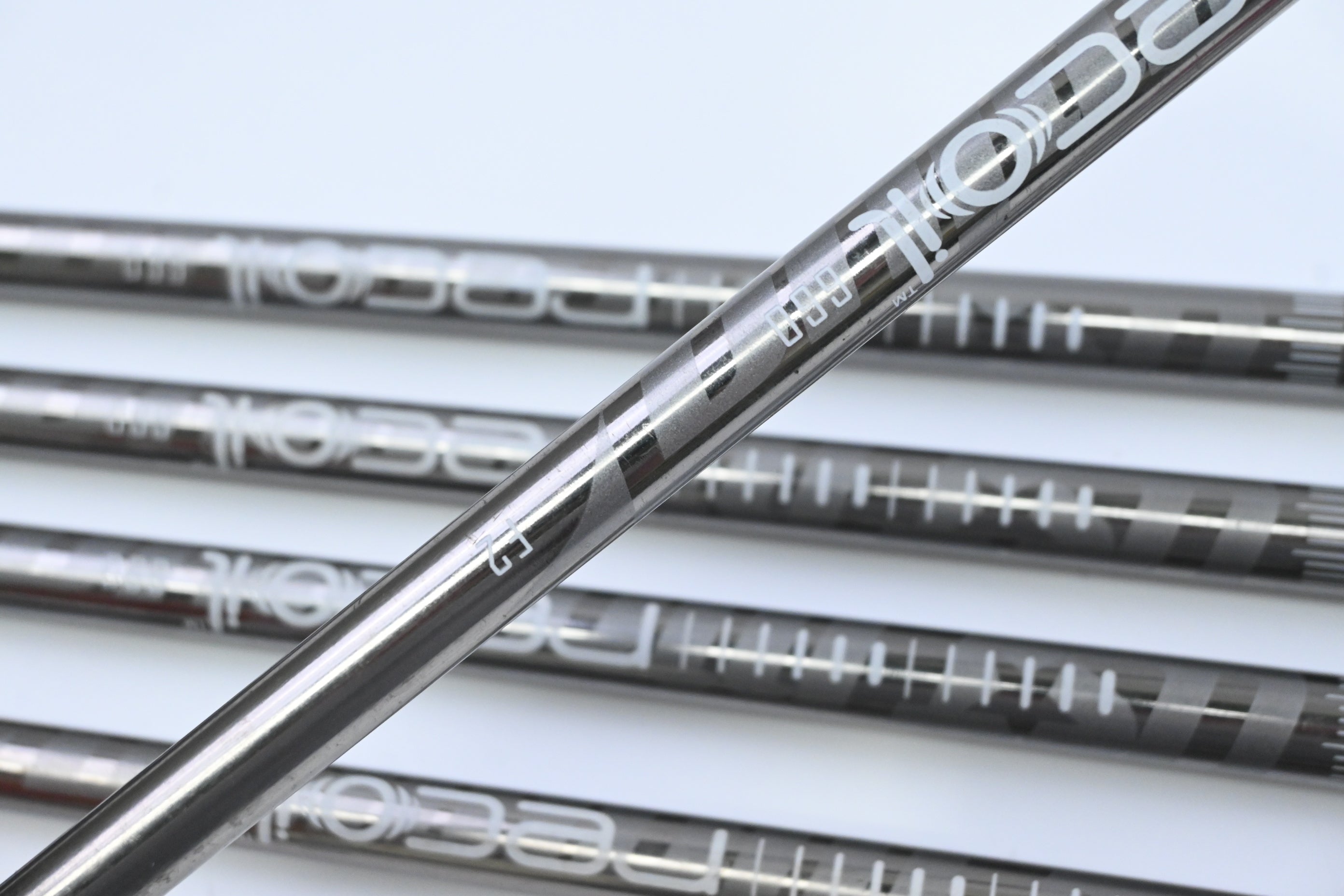 Callaway Apex Forged Irons / 7-PW+AW / Senior Flex UST Recoil 660 Shafts