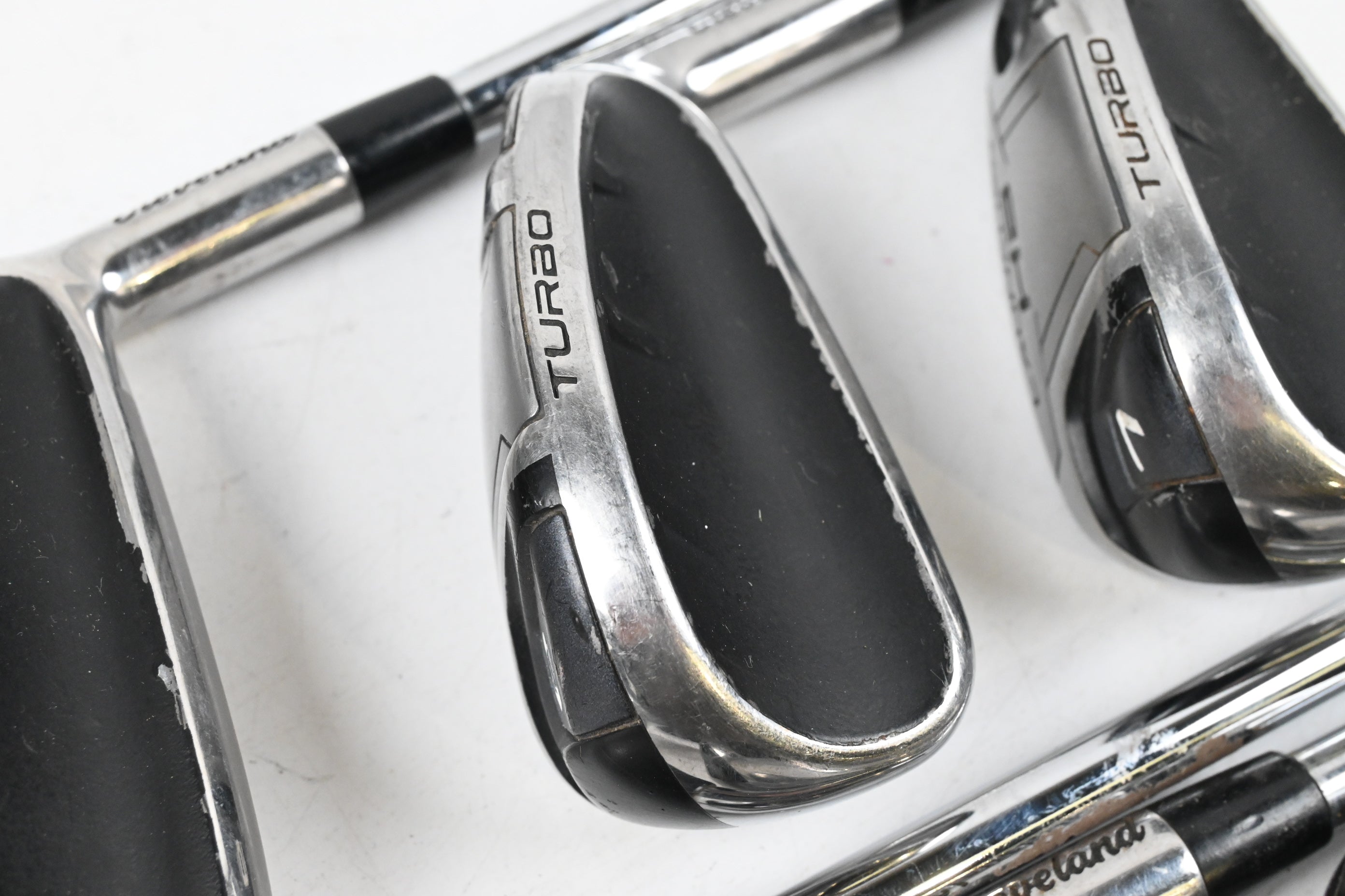 Cleveland Launcher HB Turbo Irons / 5-PW / Regular Flex Dynamic Gold R300 Shafts