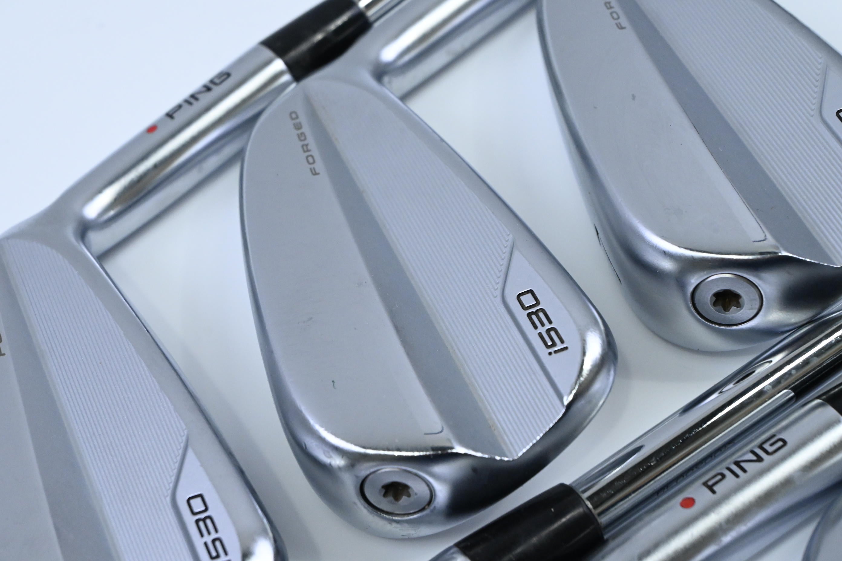 Ping i530 Irons / 5-PW+UW / Red Dot / Stiff Flex Dynamic Gold 115 S300 Shafts