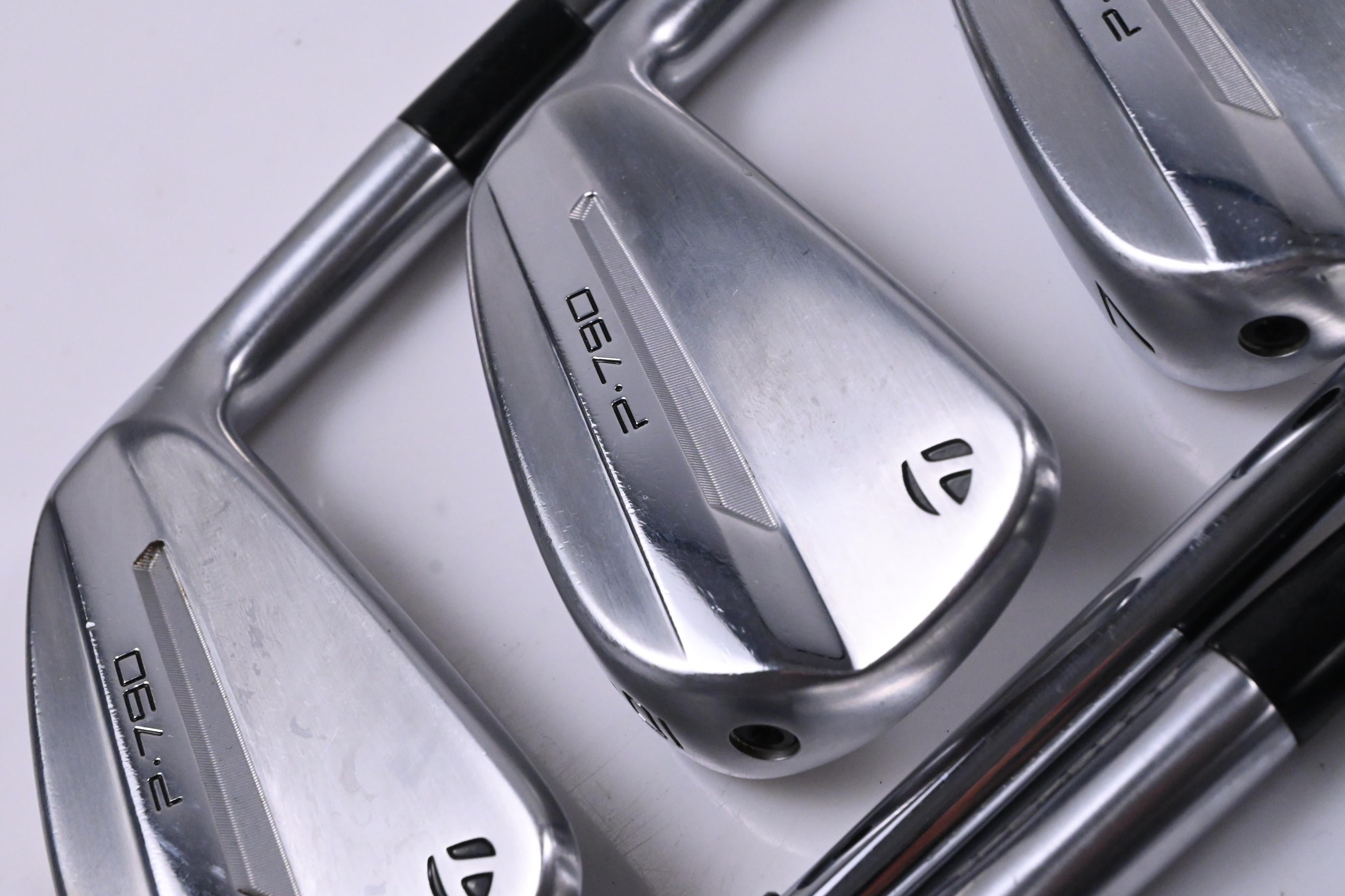 Taylormade P790 2025 Irons / 5-PW+GW / Regular Flex N.S.Pro Modus³ Tour 105