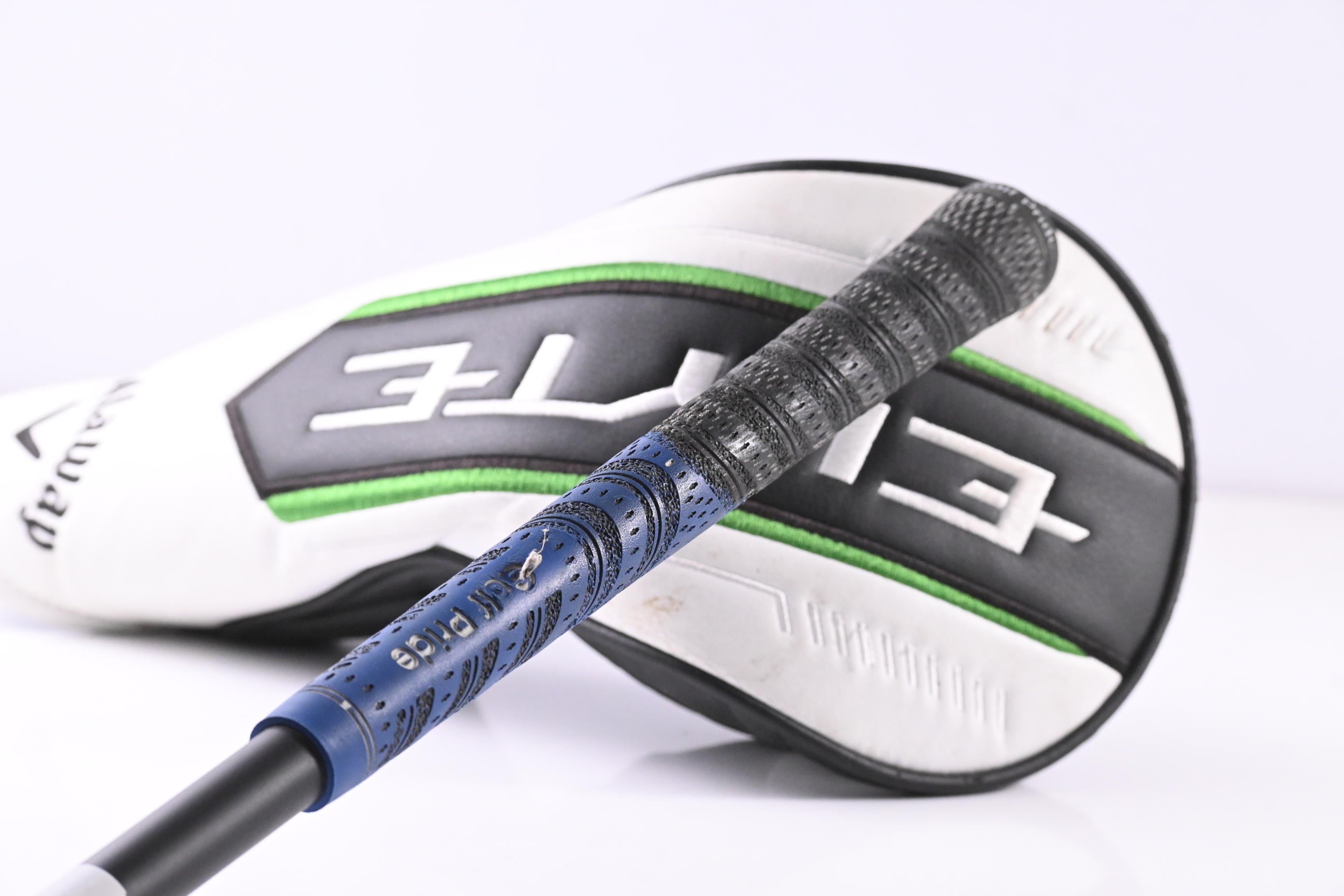 Callaway Elyte X Driver / 10.5 Degree / Regular Flex Vanquish 4 Shaft