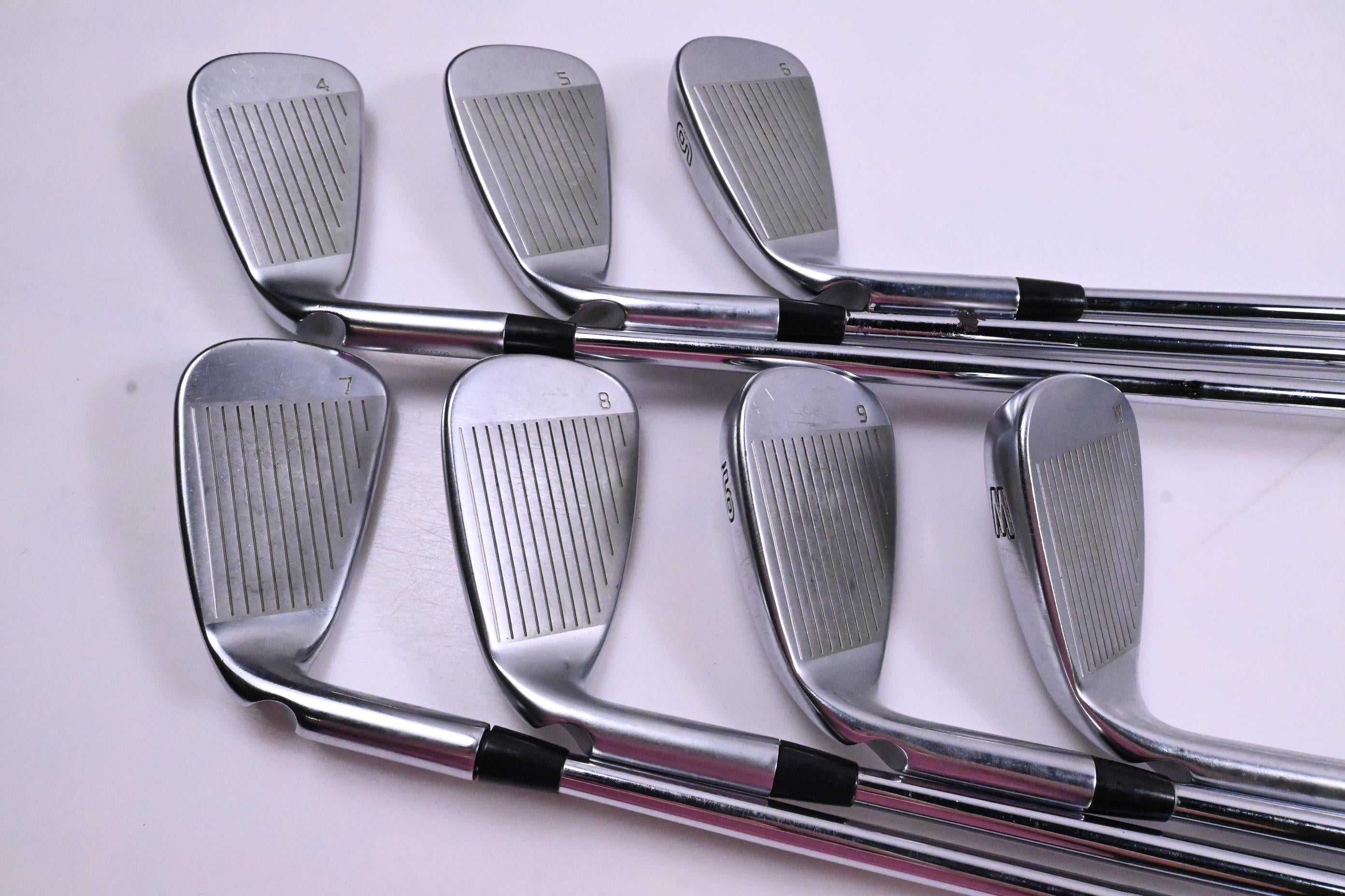 Ping G425 Irons / 4-PW / White Dot / X-Flex Dynamic Gold 120 X100 Shafts