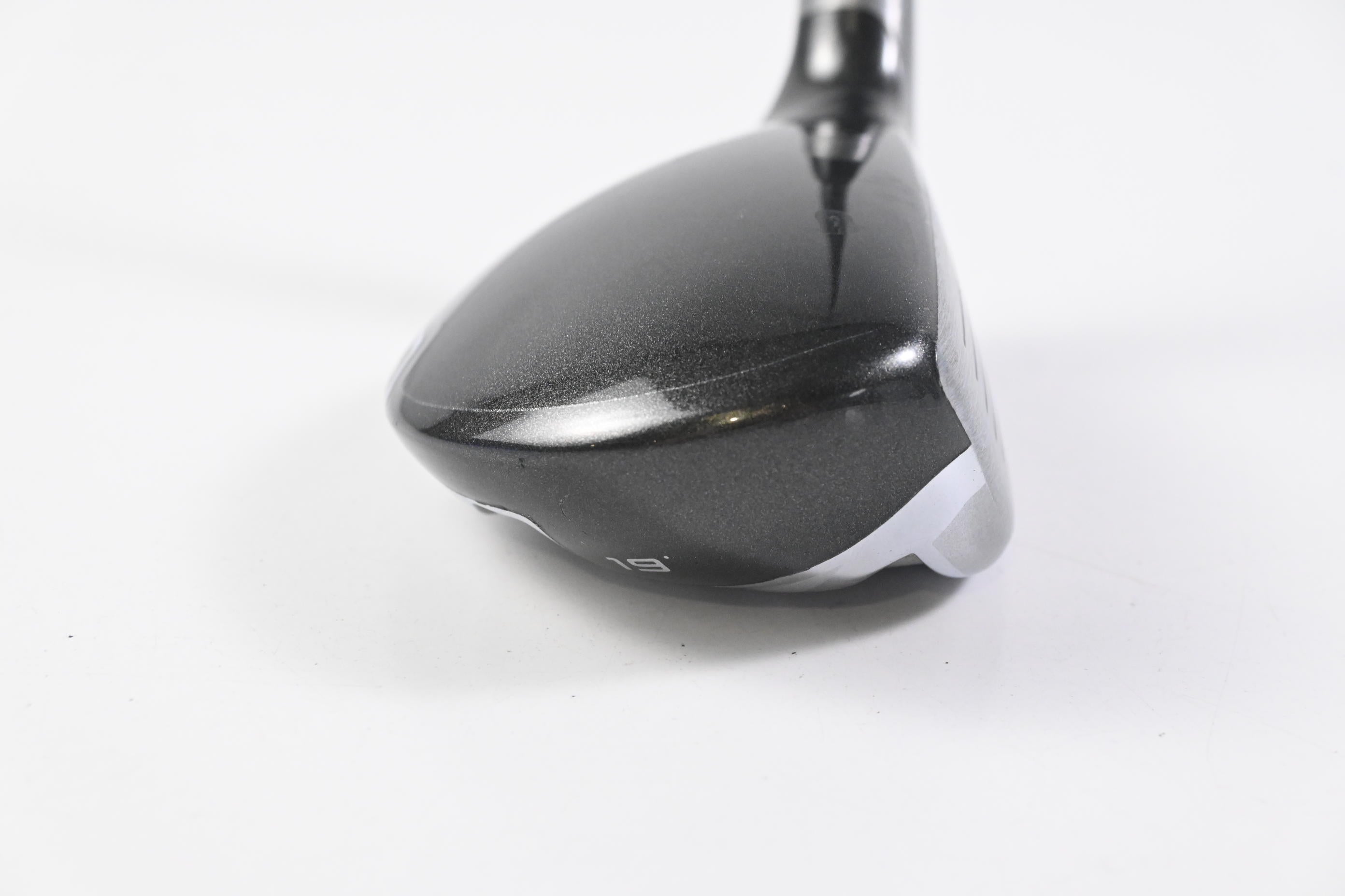 Taylormade SLDR #3 Hybrid / 19 Degree / Stiff Flex Fujikura Speeder 82 Shaft