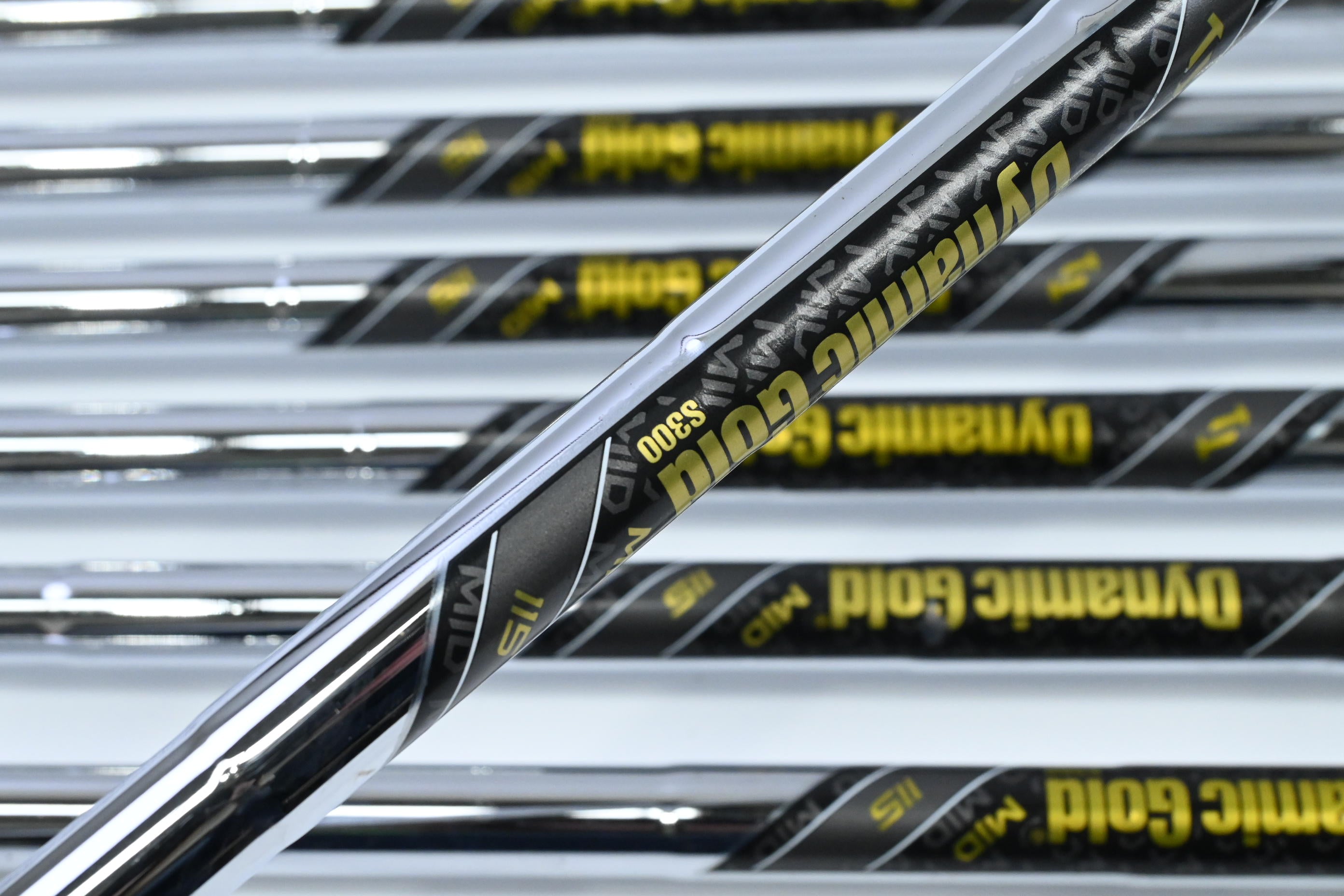 Ping i530 Irons / 5-PW+UW / Red Dot / Stiff Flex Dynamic Gold 115 S300 Shafts