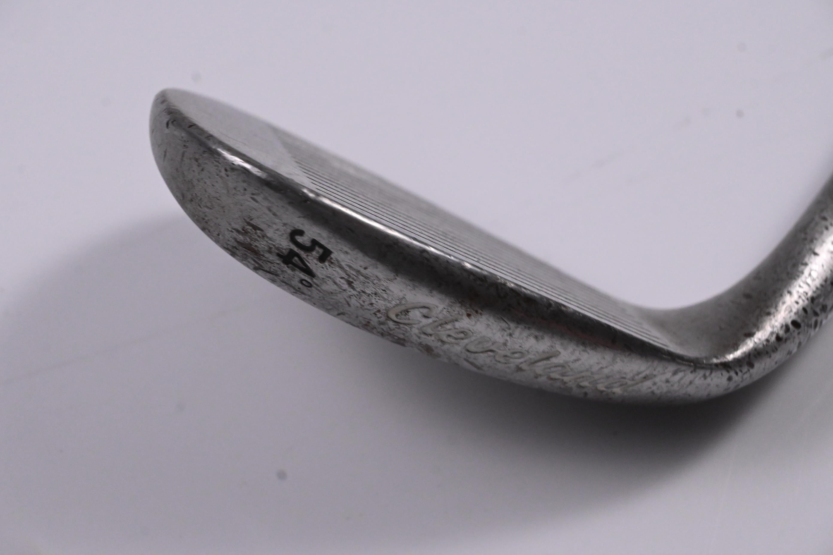 Cleveland Tour Action 900 Sand Wedge / 54 Degree / Stiff Flex Dynamic Gold S400