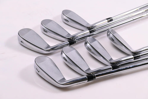 Callaway Apex Ai200 Irons / 4-PW / Stiff Flex Dynamic Gold Mid 100 S300 Shafts