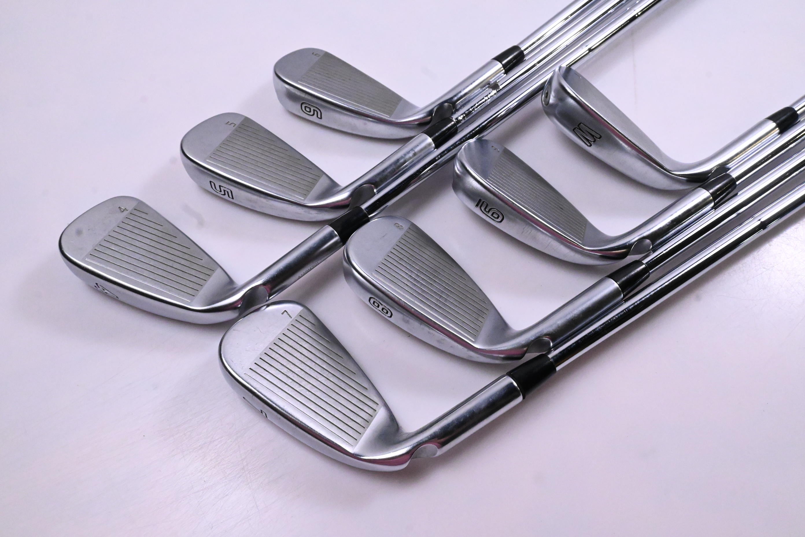 Ping G425 Irons / 4-PW / White Dot / X-Flex Dynamic Gold 120 X100 Shafts