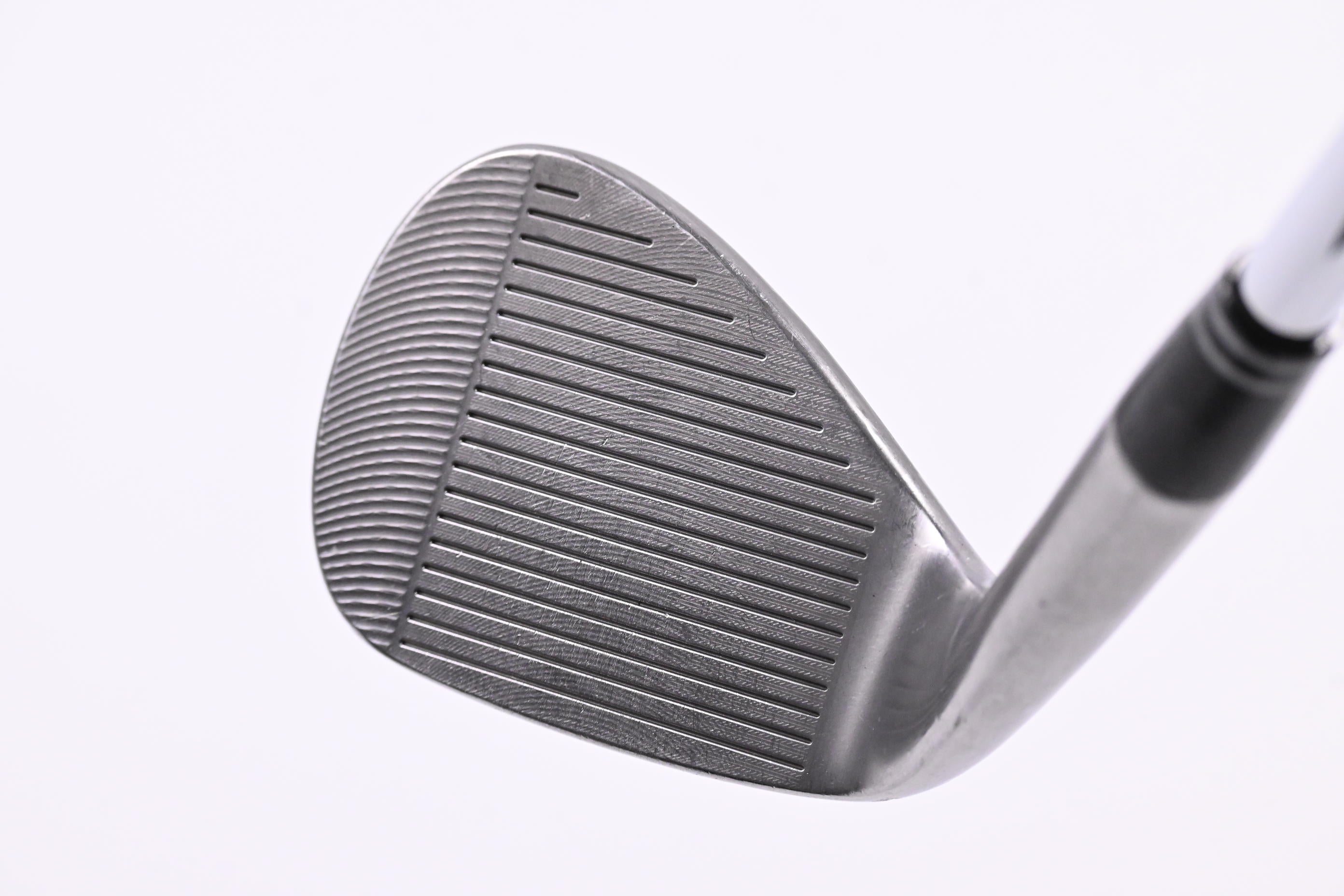 Cleveland RTZ Tour Rack Gap Wedge / 52 Degree / Wedge Flex Dynamic Gold Spinner