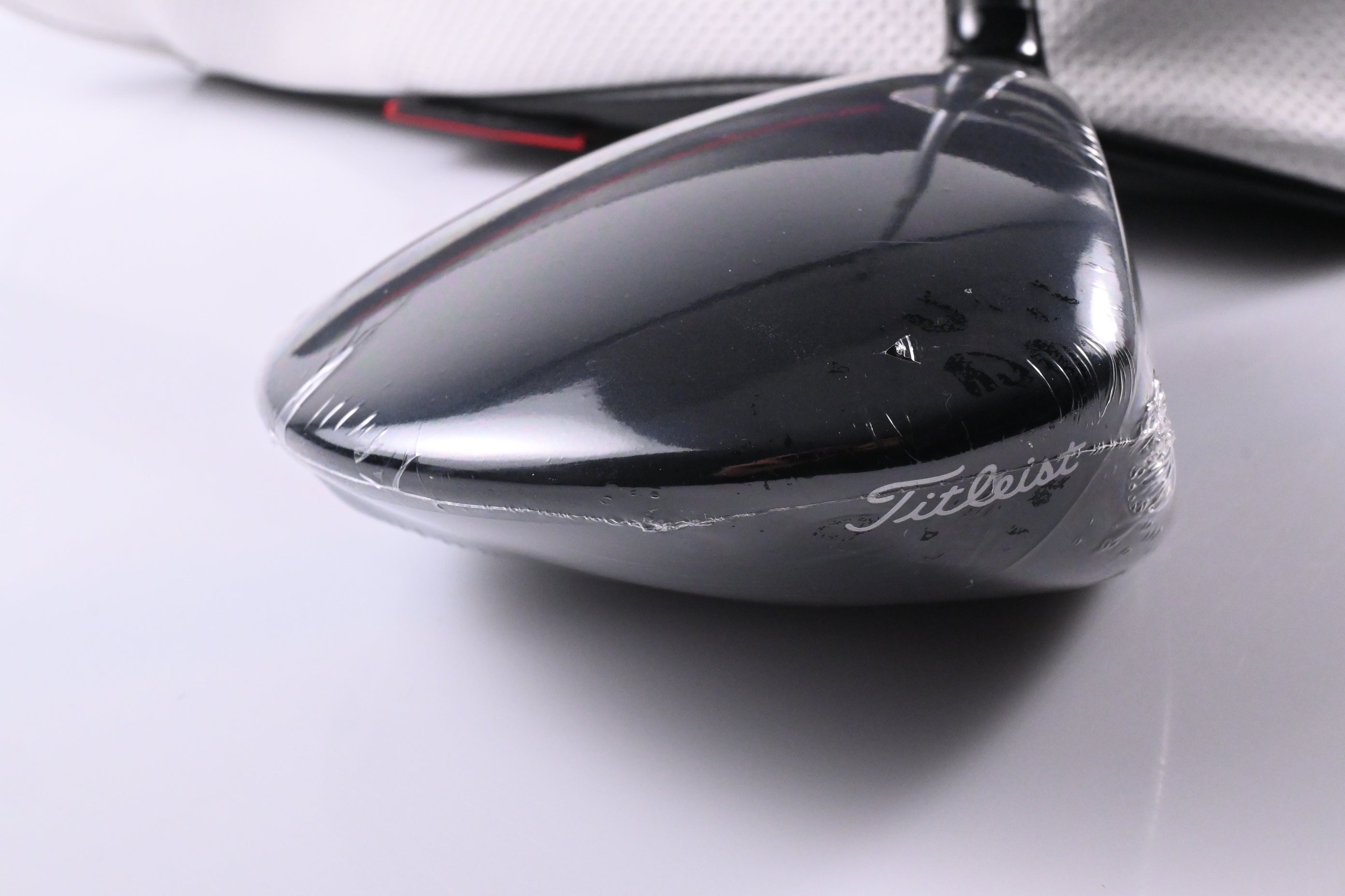 Titleist GT1 Driver / 10 Degree / Regular Flex Fujikura Air Speeder 40 Shaft