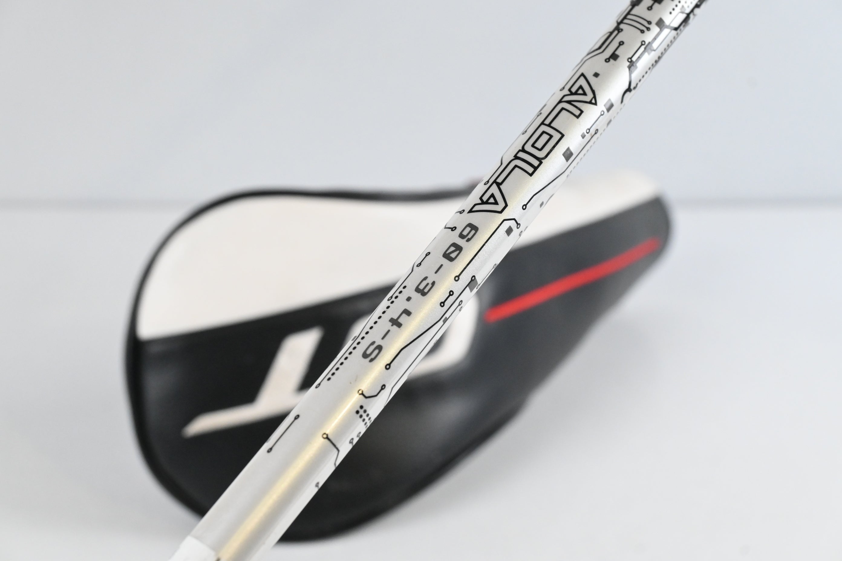 Titleist GT3 Driver / 10 Degree / Stiff Flex Aldila Rogue 110 MSI 60 Shaft