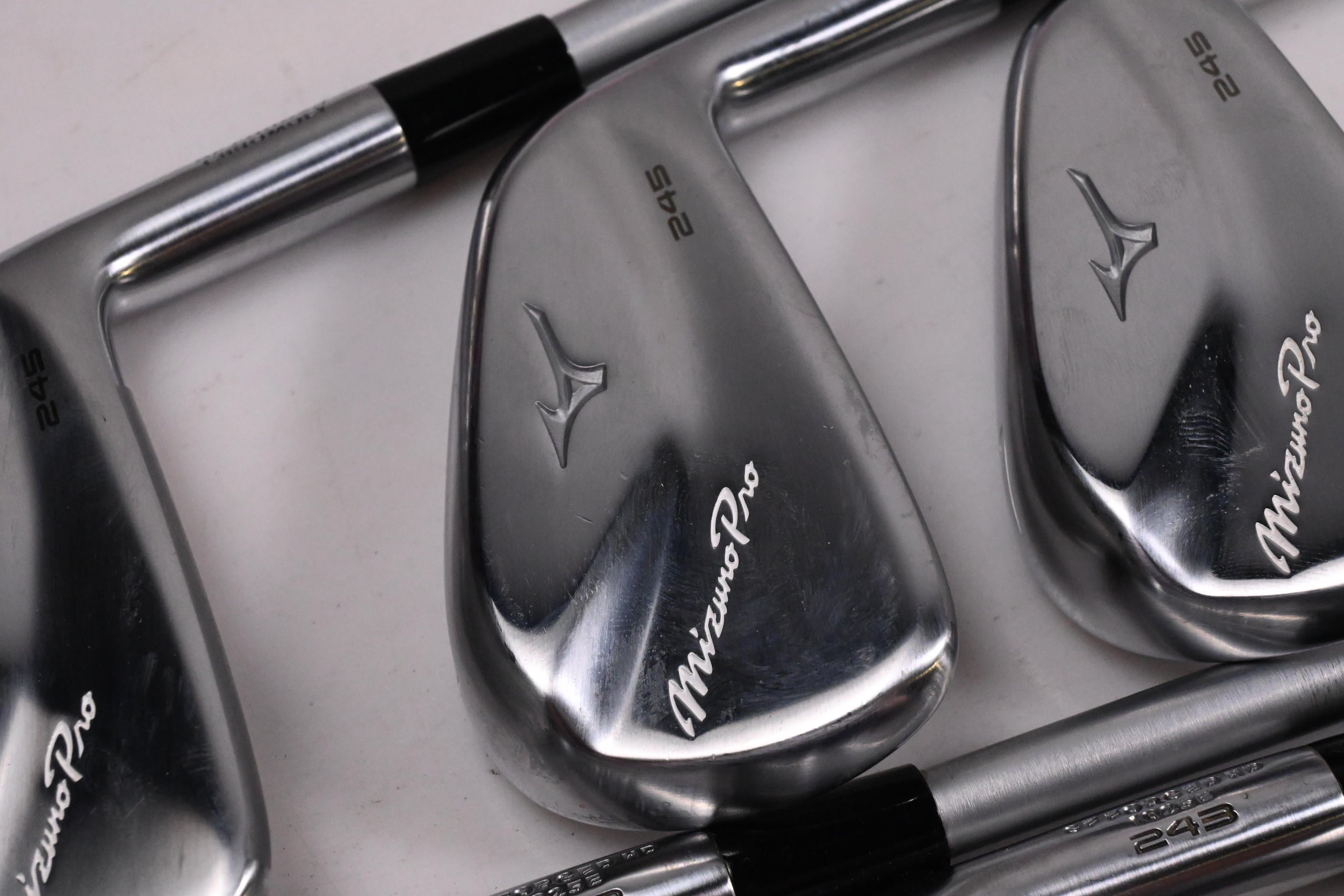 Mizuno Pro 245/243 Irons / 5-PW / X-Flex Project X LS 125 Shafts