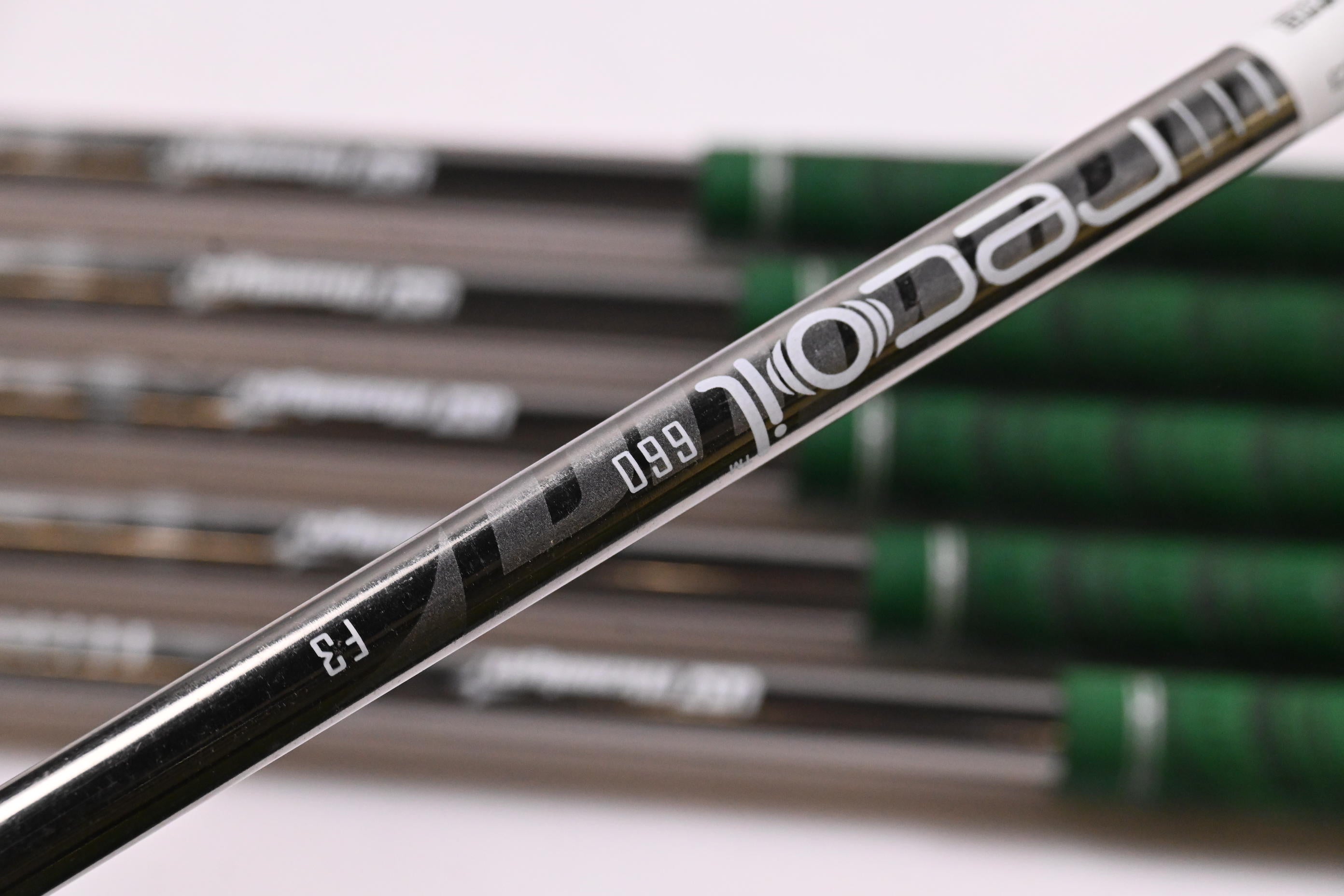 Callaway Apex Forged Irons / 5-PW / Regular Flex UST Recoil 660 Shafts