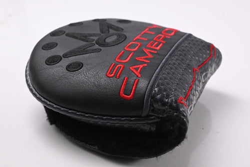 Scotty Cameron 2026 Phantom 5.2 Putter / 33 Inch