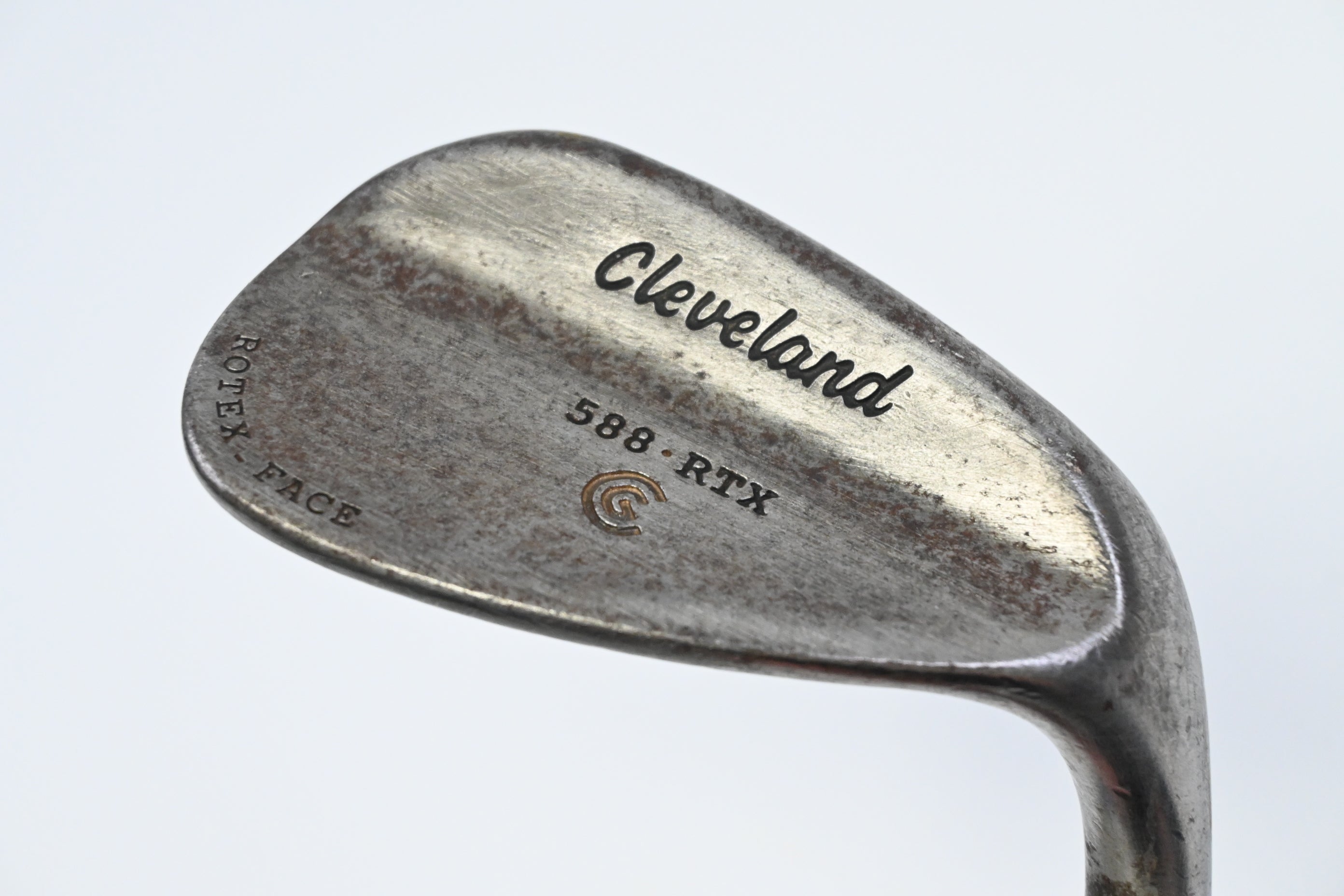 Cleveland 588 RTX Gap Wedge / 50 Degree / Wedge Flex KBS Tour Shaft