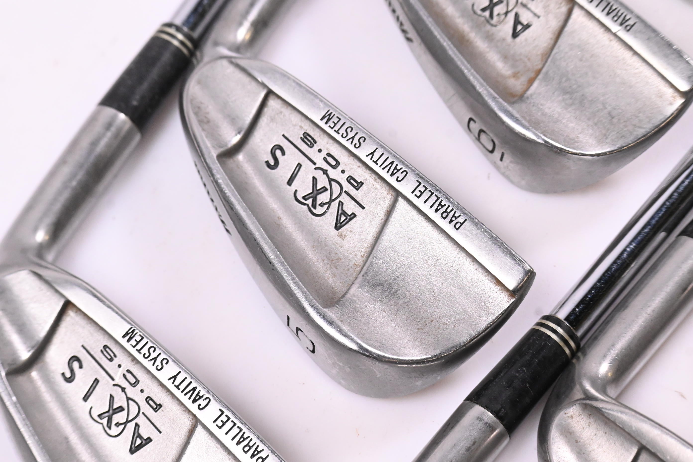 Mizuno Axis Irons / 4-PW+SW / Regular Flex Mizuno Shafts