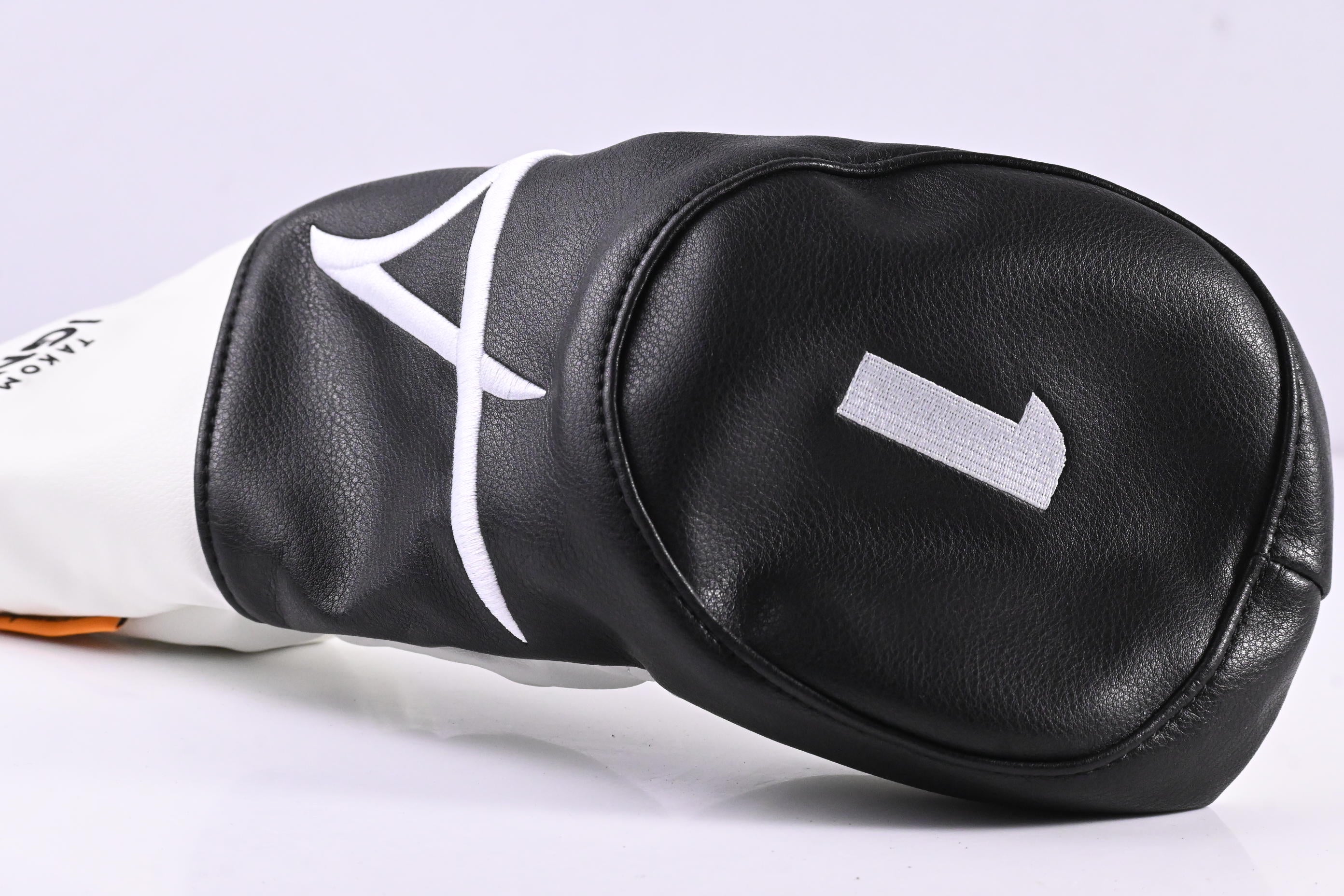 Takomo IIGNIS D1 Driver / 9 Degree / X-Flex Fujikura Ventus Blue 6 Shaft