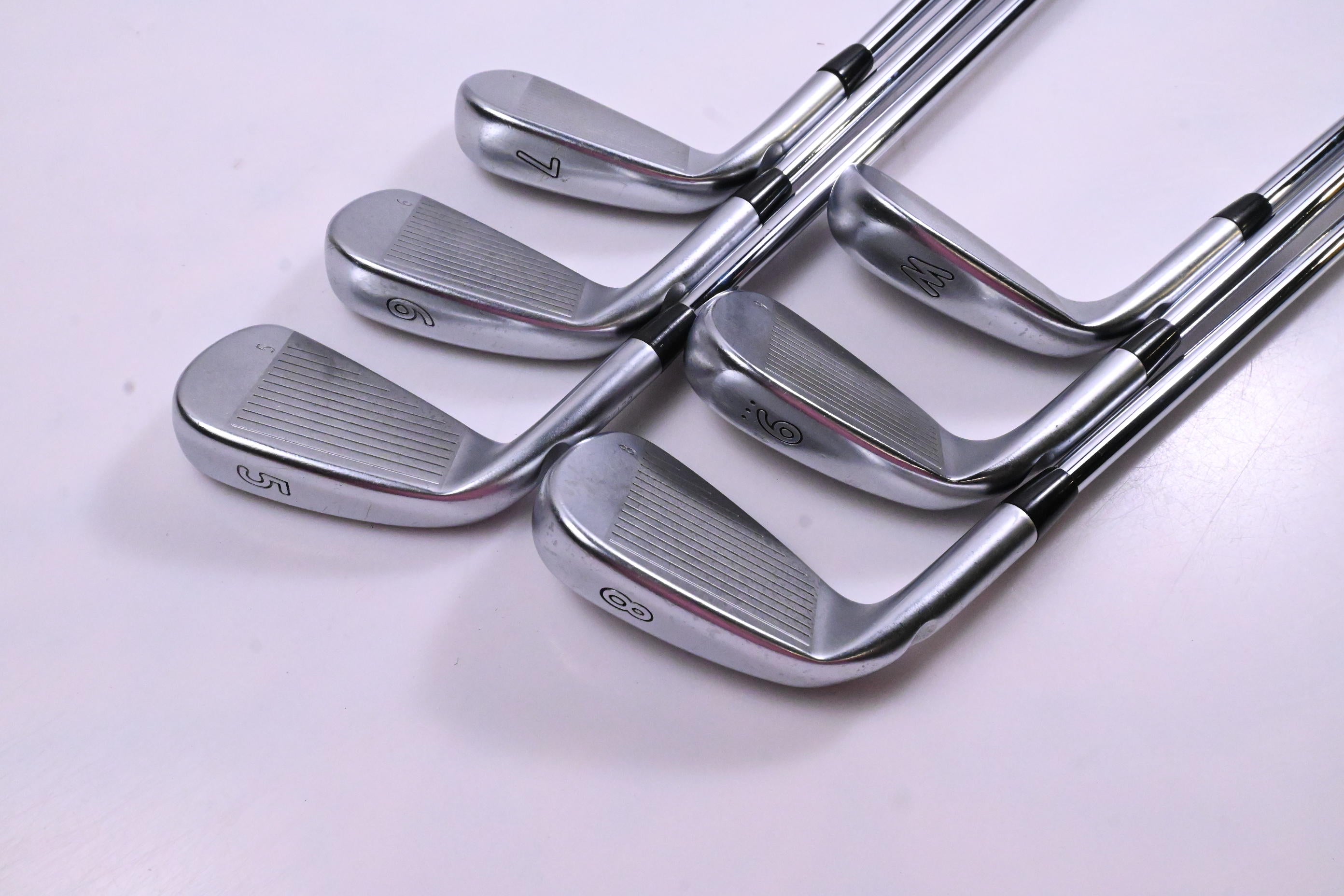 Ping i200 Irons / 5-PW / Silver Dot / Regular Flex Ping AWT 2.0 Shafts