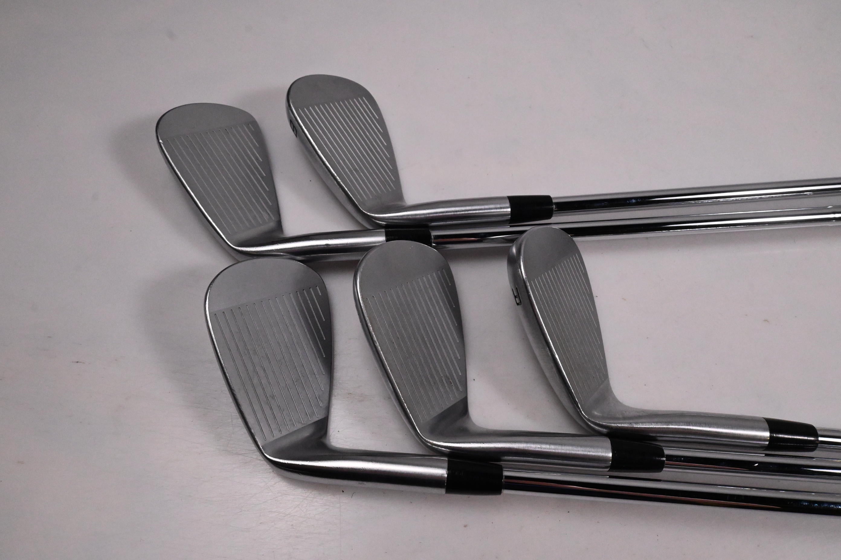 Taylormade P.7CB Irons / 7-PW+GW / Stiff Flex N.S.Pro 950GH Neo Shafts