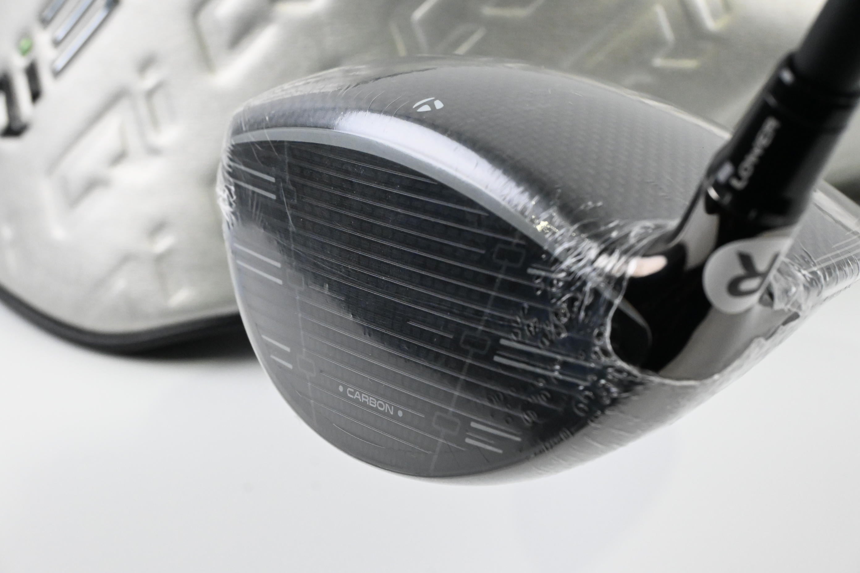 Taylormade Qi35 Max Lite Driver / 10.5 Degree / Regular Flex Vanquish 4