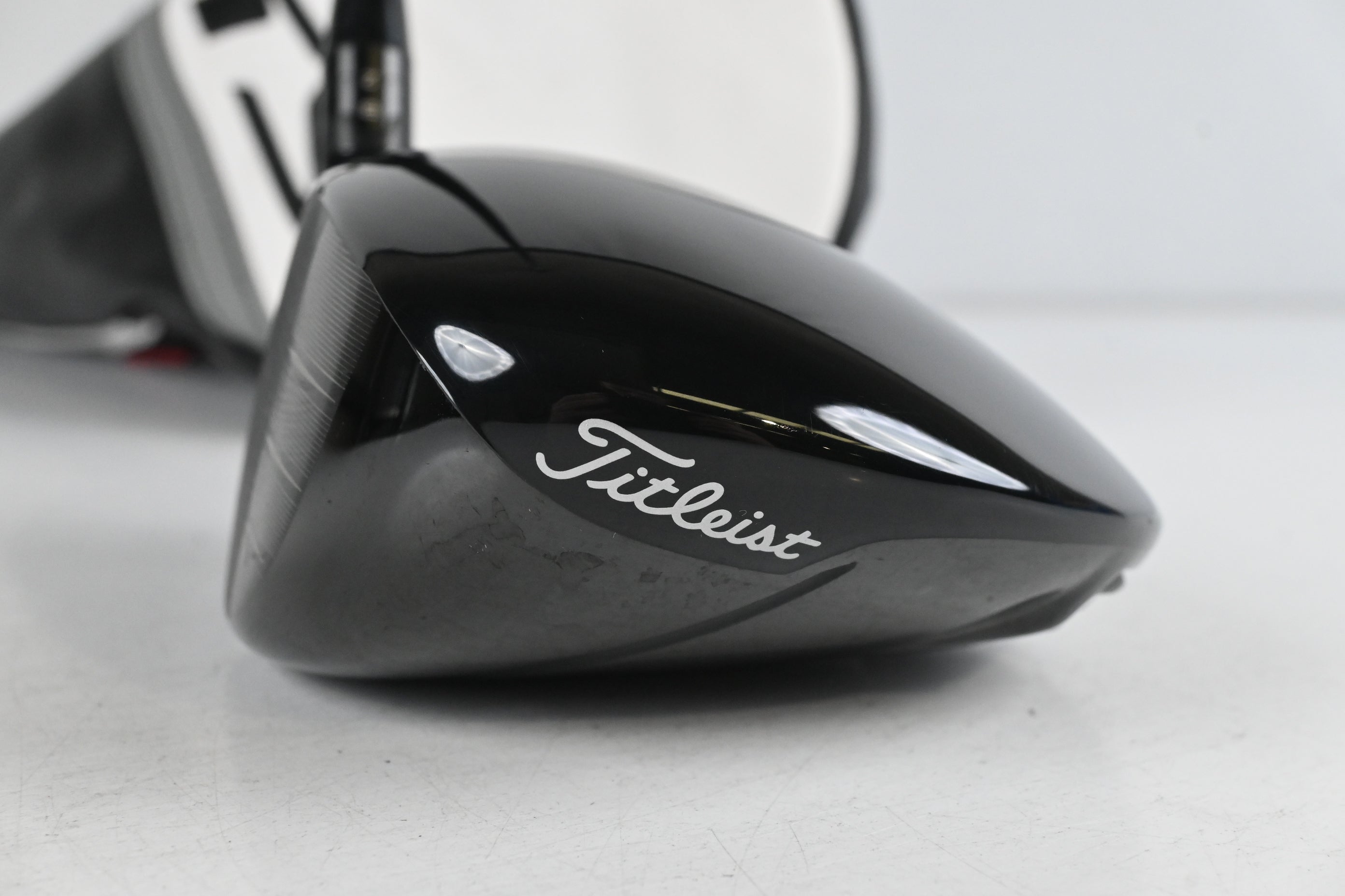 Left Hand Titleist TSR3 Driver / 10 Degree / Regular Flex UST LIN-Q M40X 5 Shaft