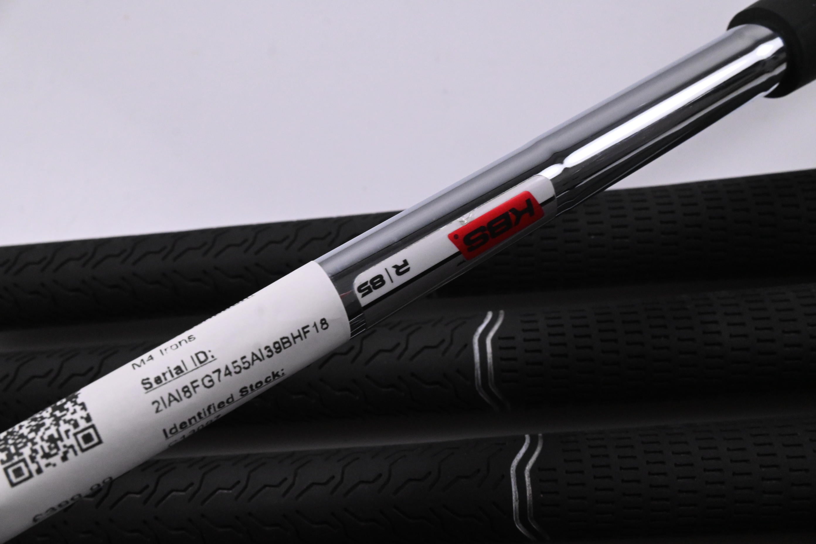 Taylormade M4 Irons / 5-PW+SW / Regular Flex KBS MAX 85 Shafts
