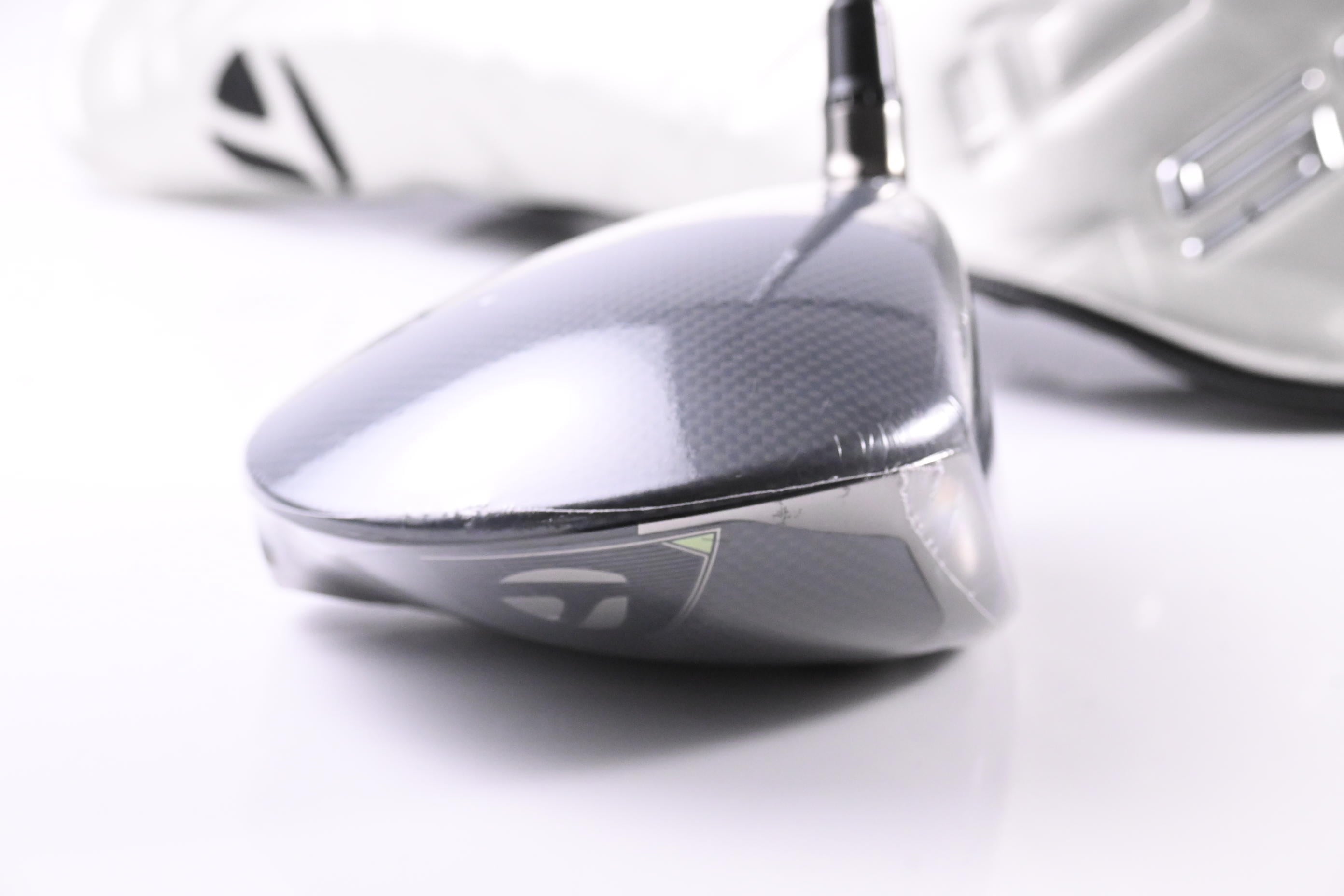 Taylormade Qi35 LS Driver / 9 Degree / Stiff Flex Kai'li Dark Waves Blue CB 60