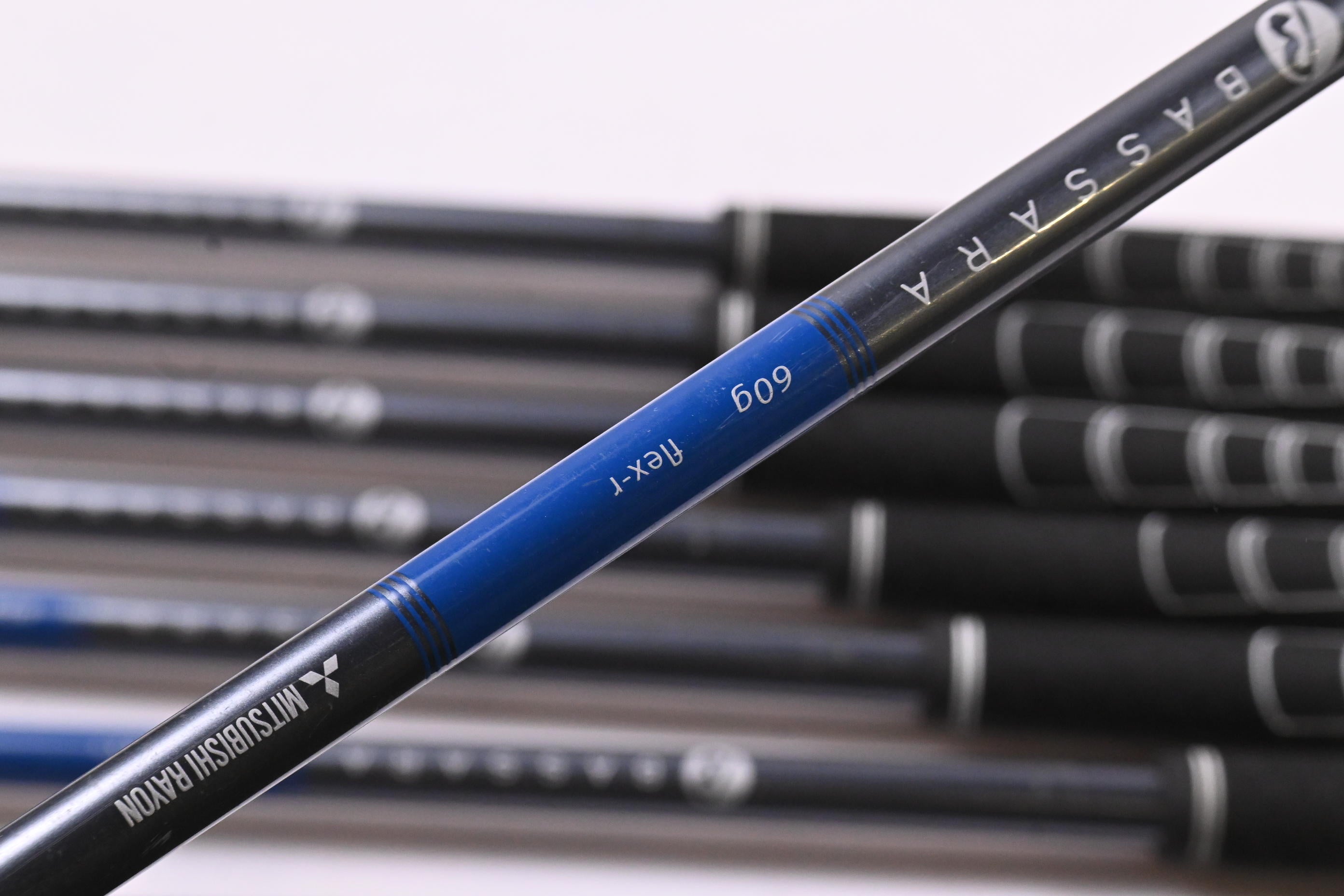 Adams Idea Tech V3 Hybrid Combo Irons / 4-PW+GW / Regular Flex Bassara 60