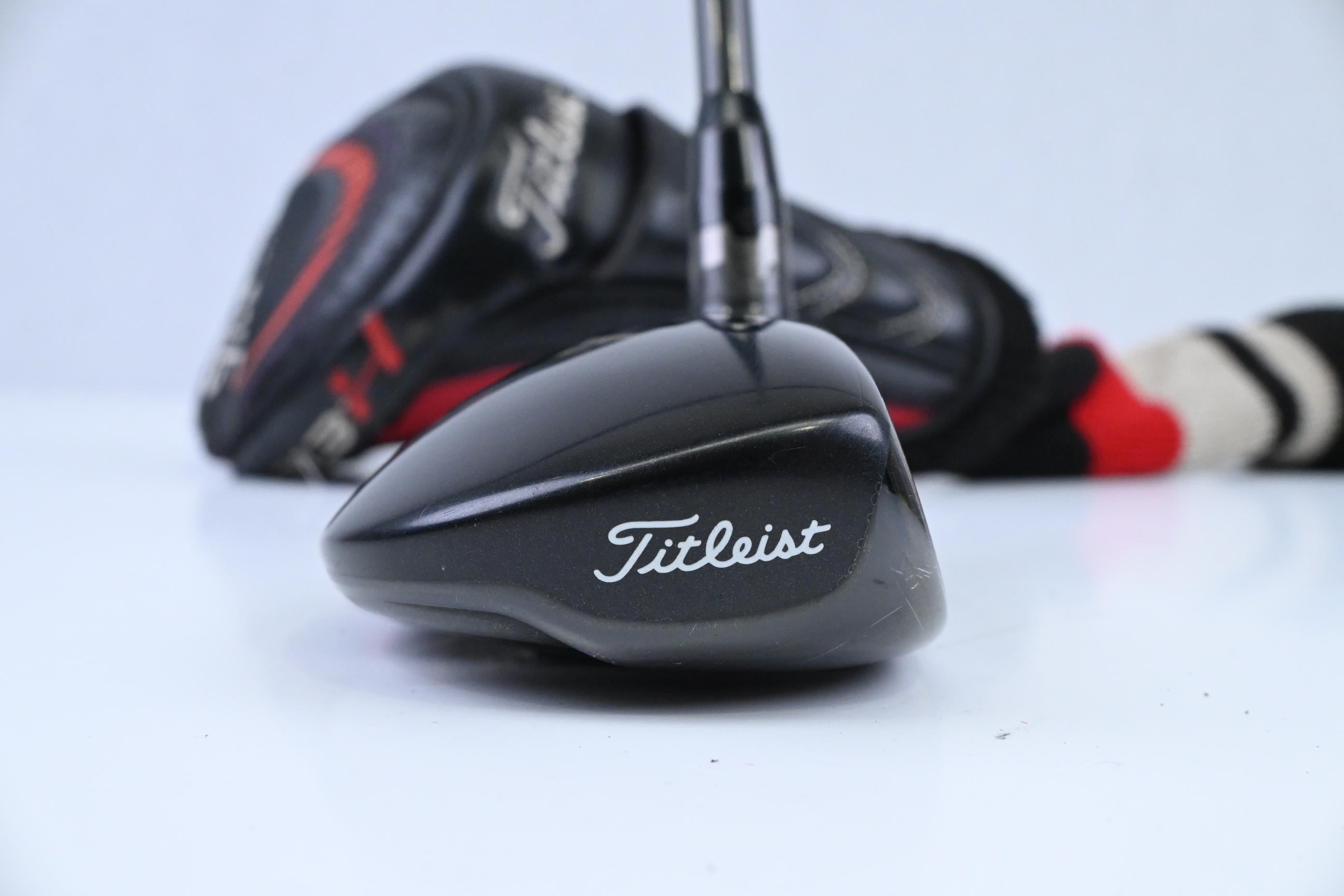 Titleist 913H #3 Hybrid / 19 Degree / Stiff Flex Aldila RIP Phenom 80 Shaft