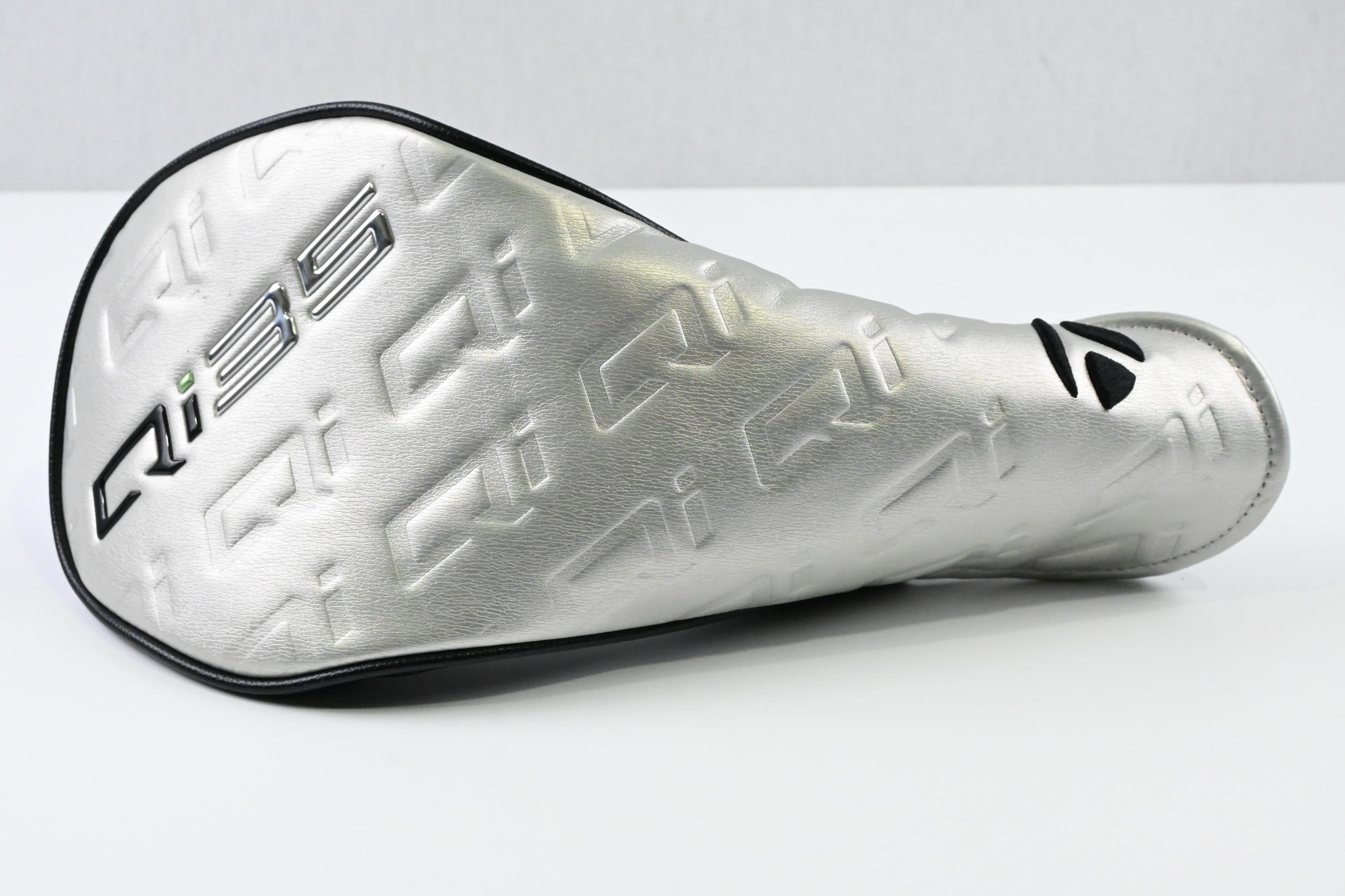 Taylormade Qi35 Max Lite Driver / 10.5 Degree / Regular Flex Vanquish 4