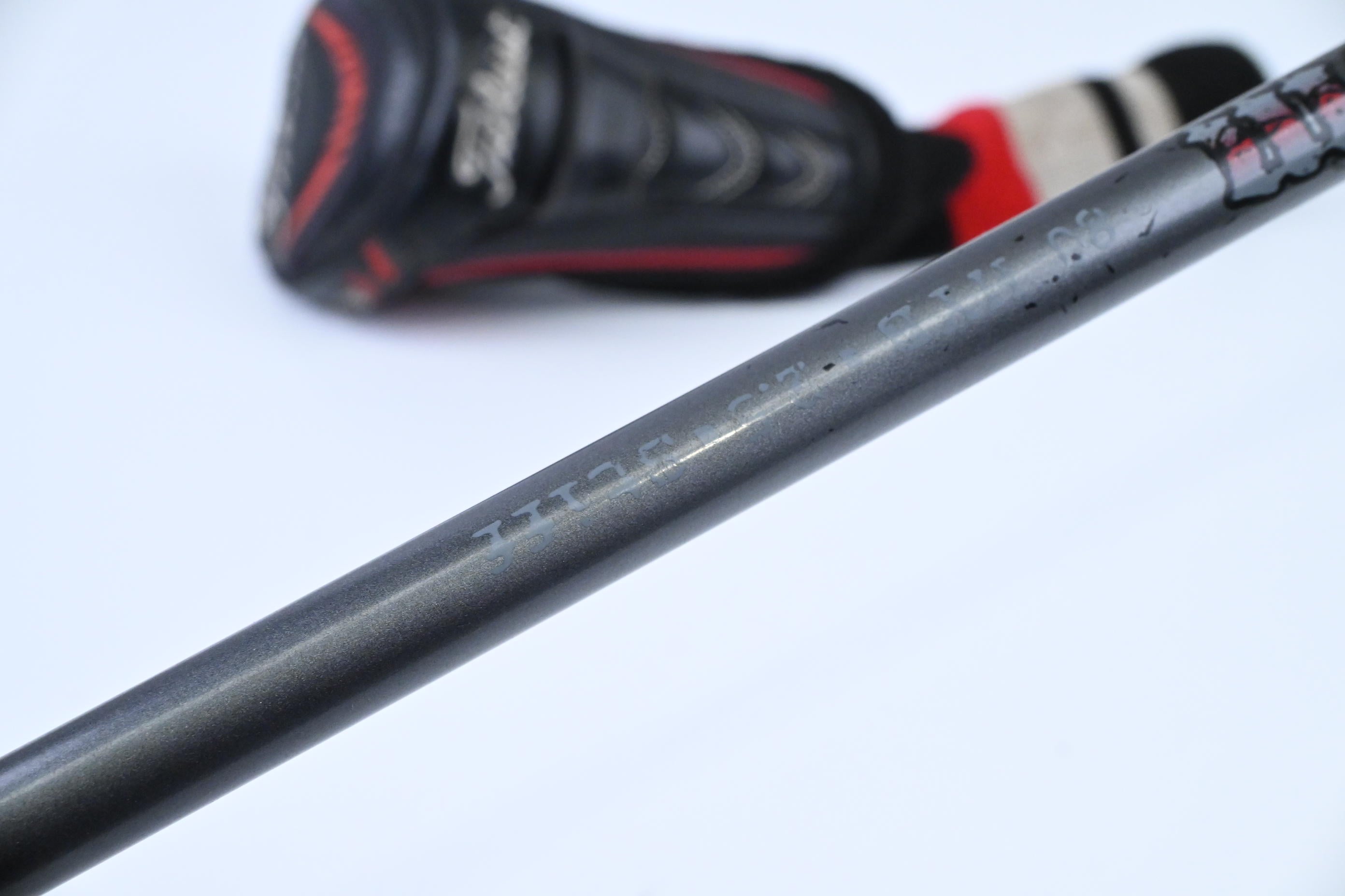 Titleist 913H #3 Hybrid / 19 Degree / Stiff Flex Aldila RIP Phenom 80 Shaft
