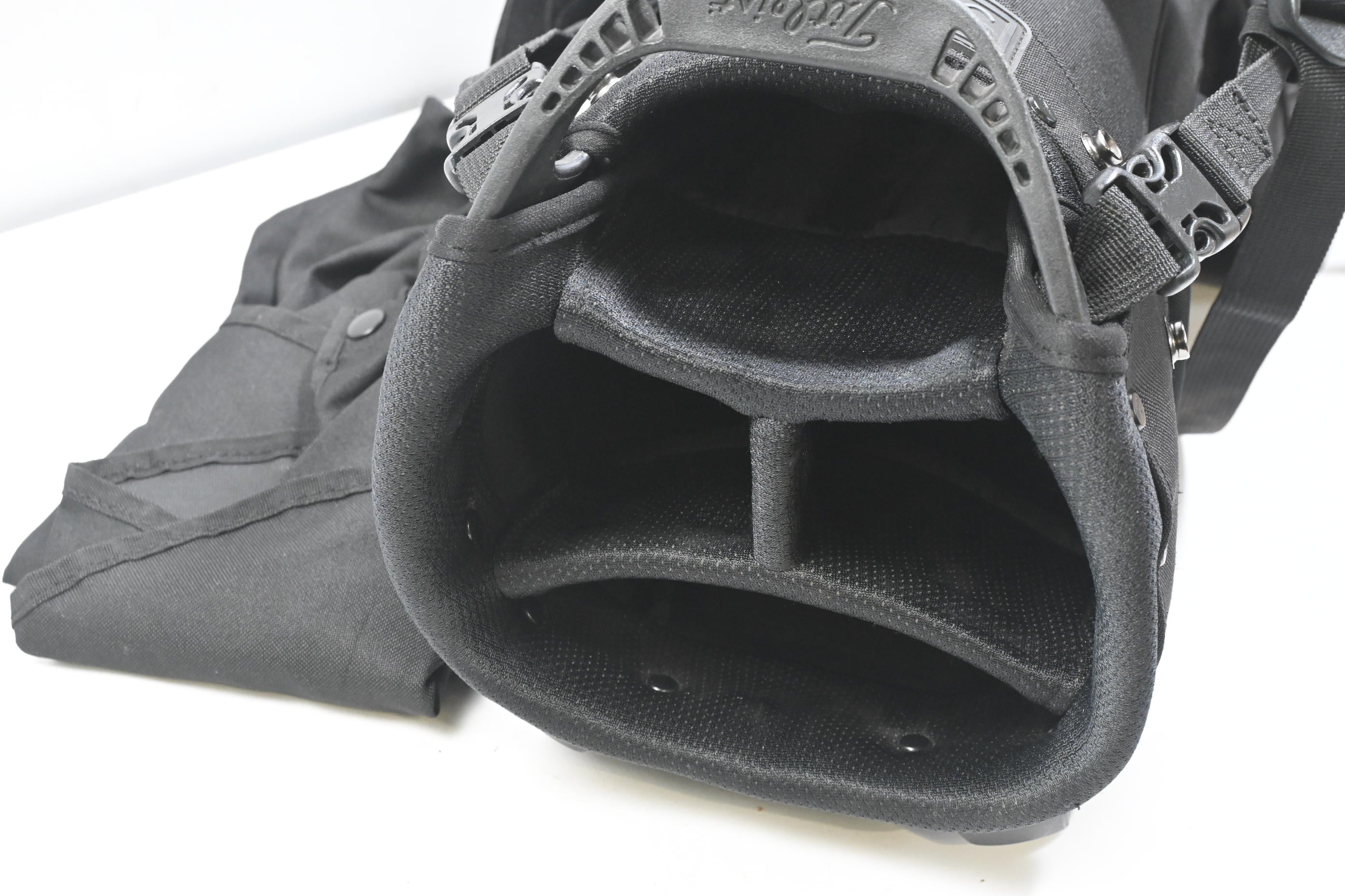 Titleist Stand Bag / 4-Way Divider / Black