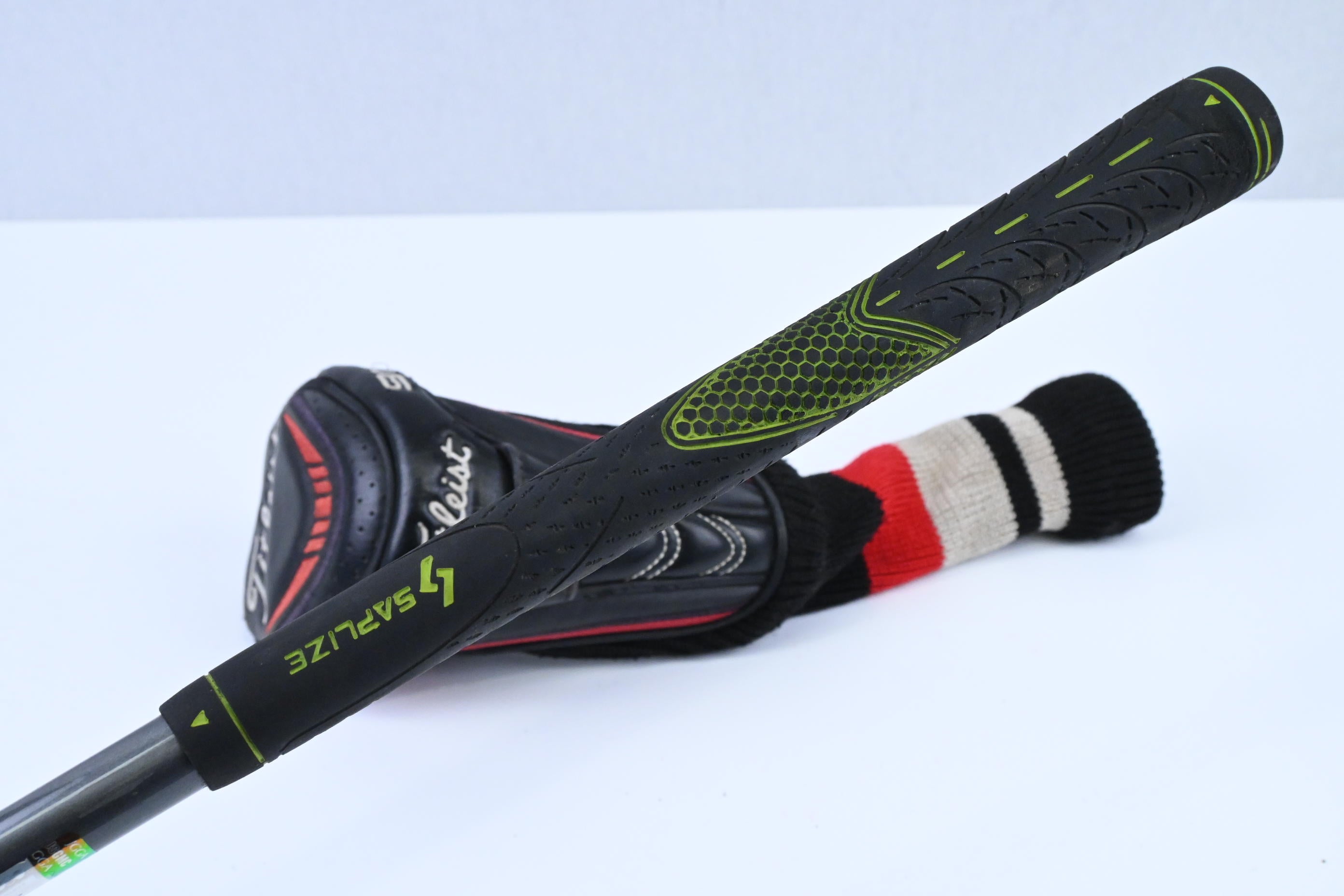 Titleist 913H #3 Hybrid / 19 Degree / Stiff Flex Aldila RIP Phenom 80 Shaft