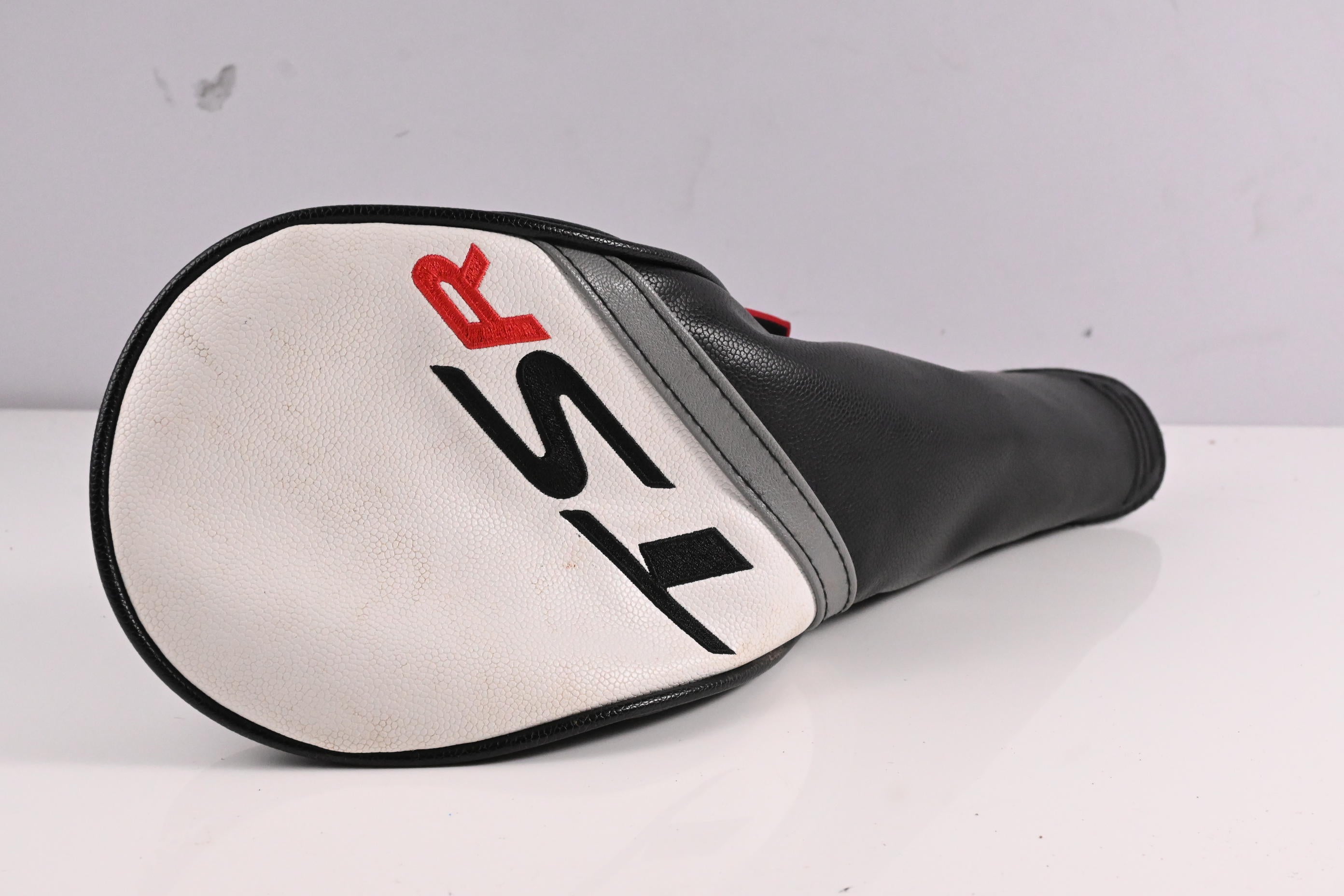 Titleist TSR2 Driver / 9 Degree / Regular Flex Tensei AV Blue 55 Shaft