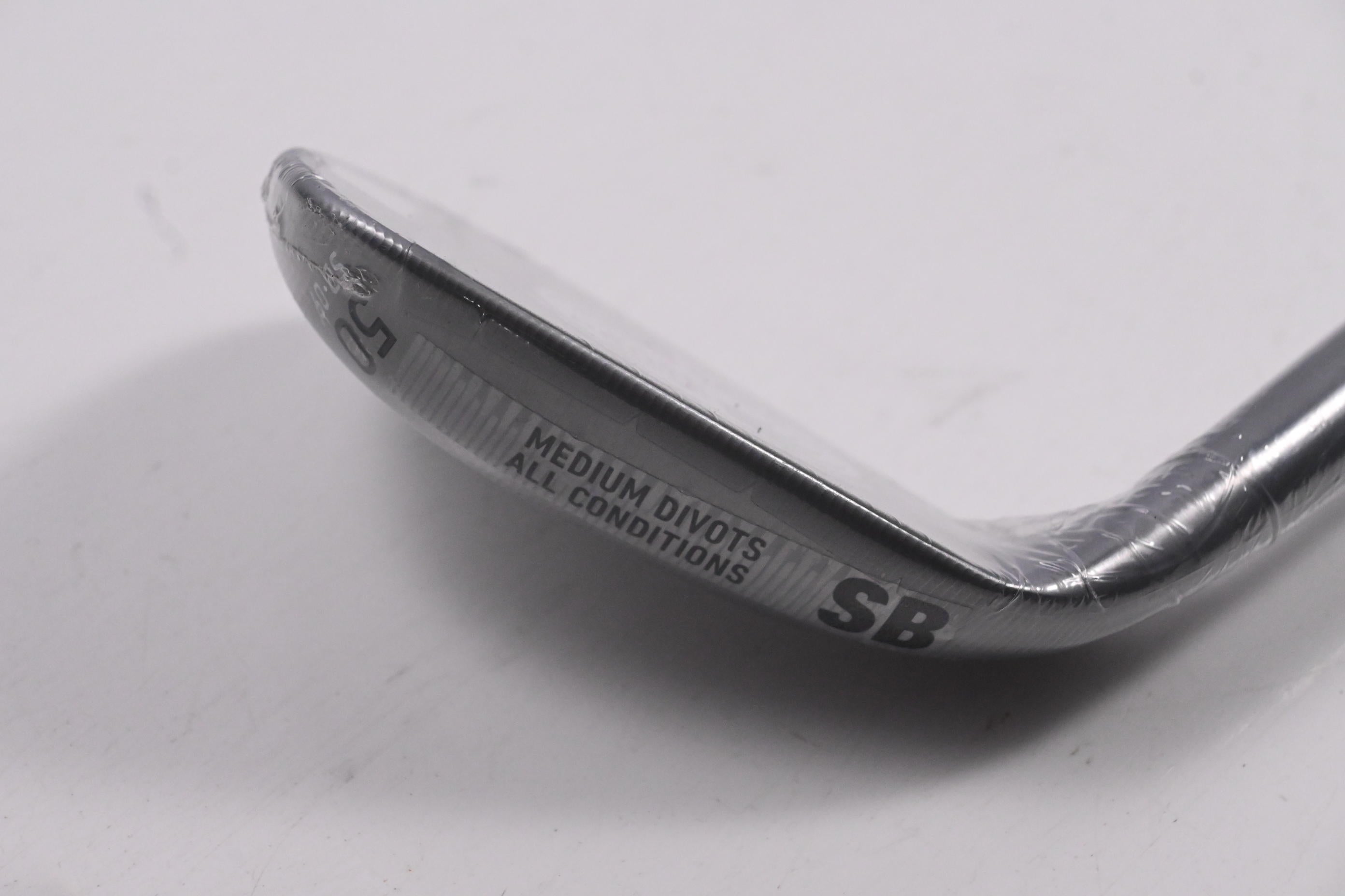 Taylormade Milled Grind 5 Gap Wedge / 50 Degree / Wedge Flex Dynamic Gold 115