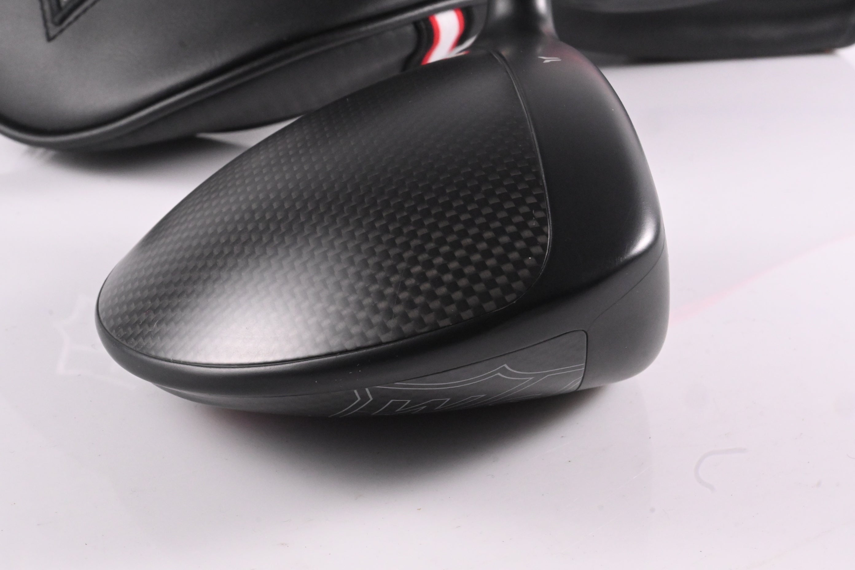 Wilson Staff Dynapower Carbon 2023 Driver / 8 Degree / Stiff Flex Xtorsion 60
