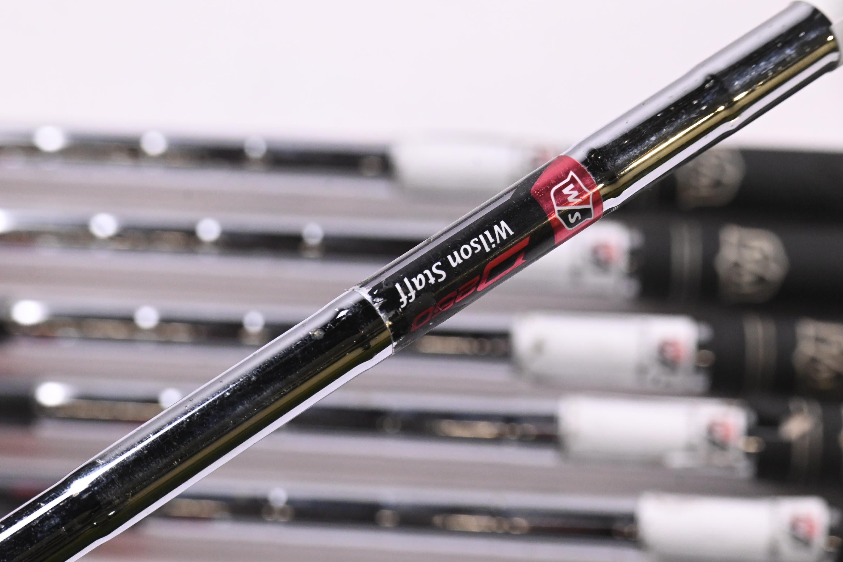 Wilson D250 Irons / 4-PW / UniFlex Wilson Shafts
