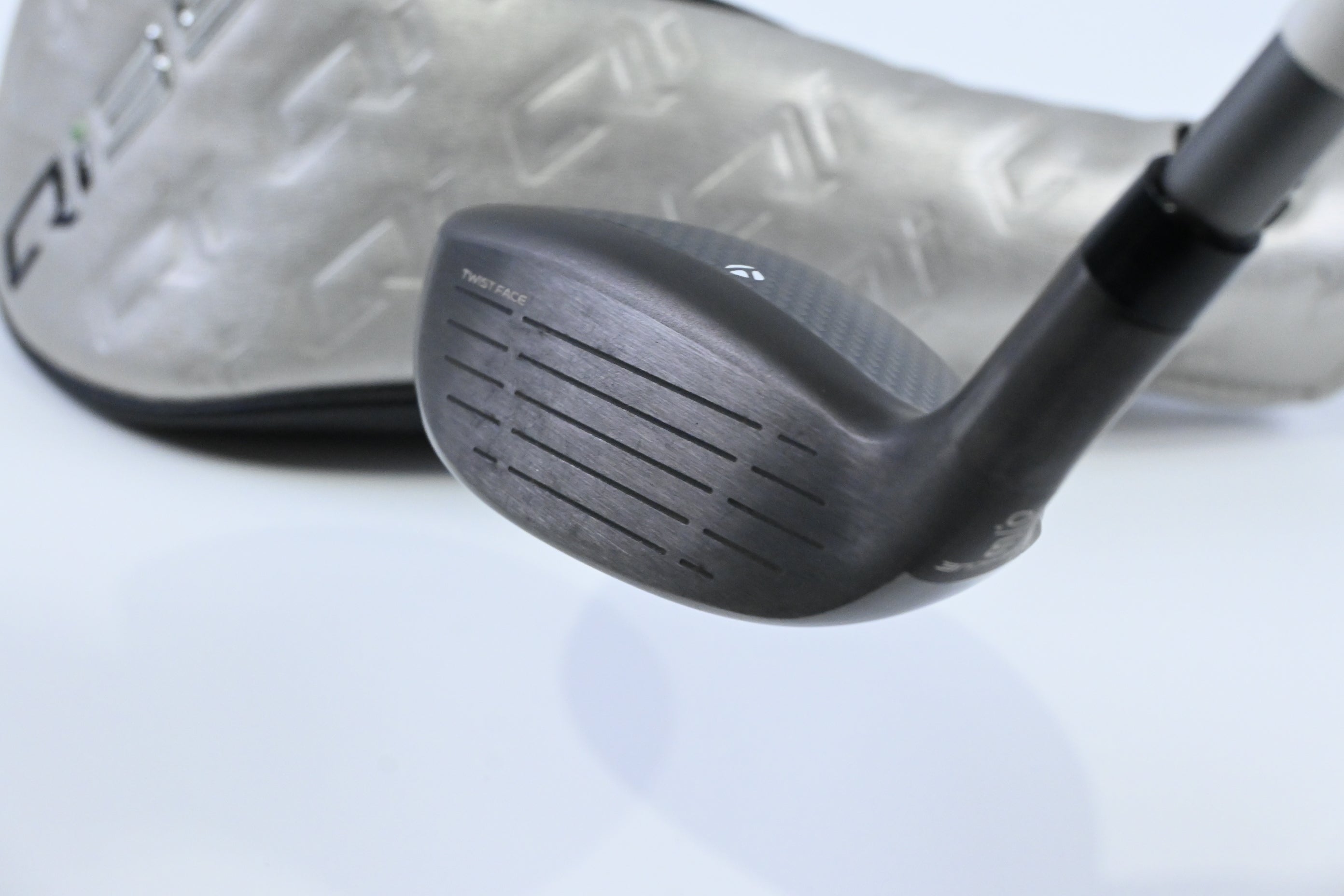 Taylormade Qi35 Max #3 Hybrid / 20 Degree / Regular Flex Fujikura Air Speeder 50