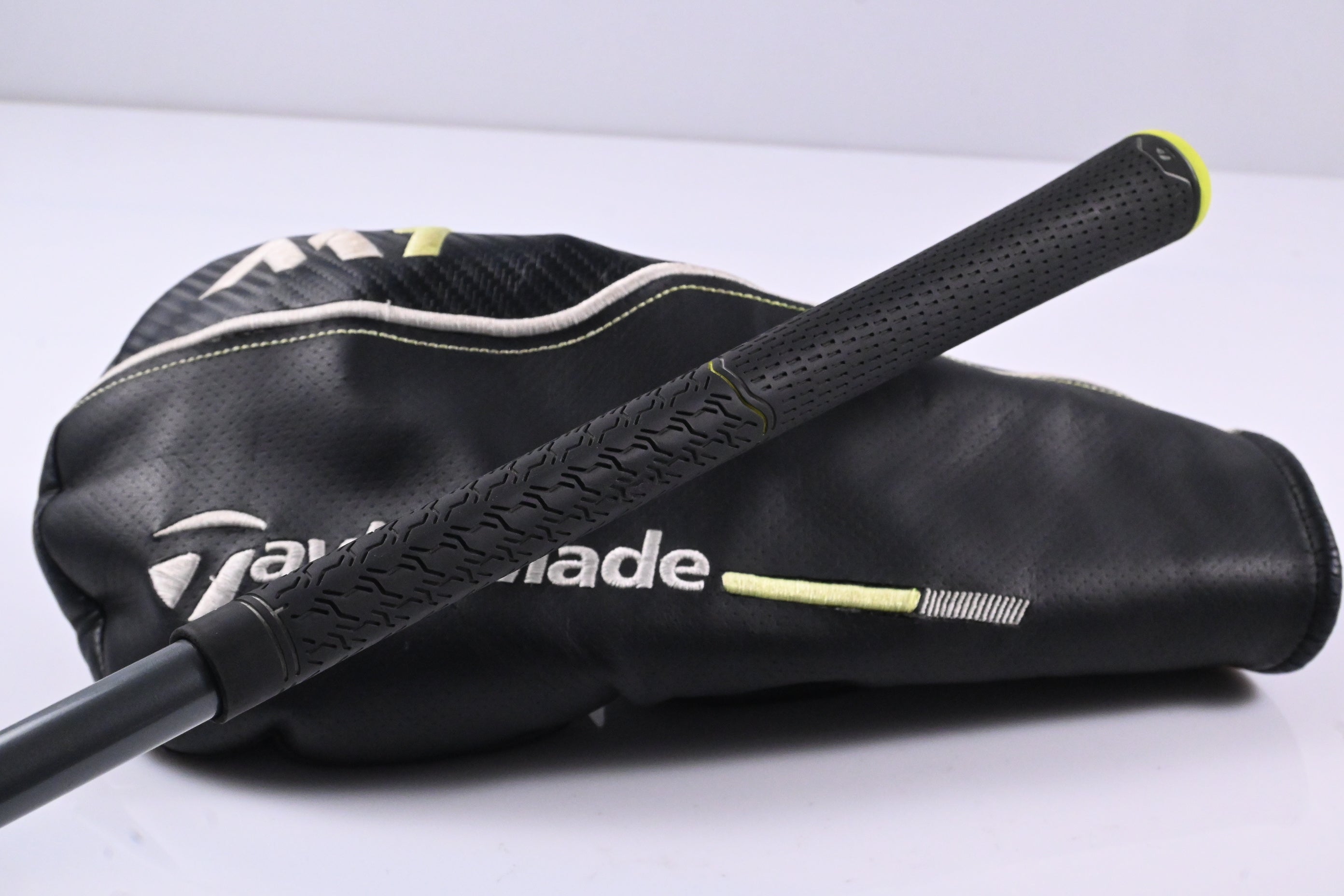 Left Hand Taylormade M1 2017 Driver / 10.5 Degree / Regular Flex Matrix Ozik MFS